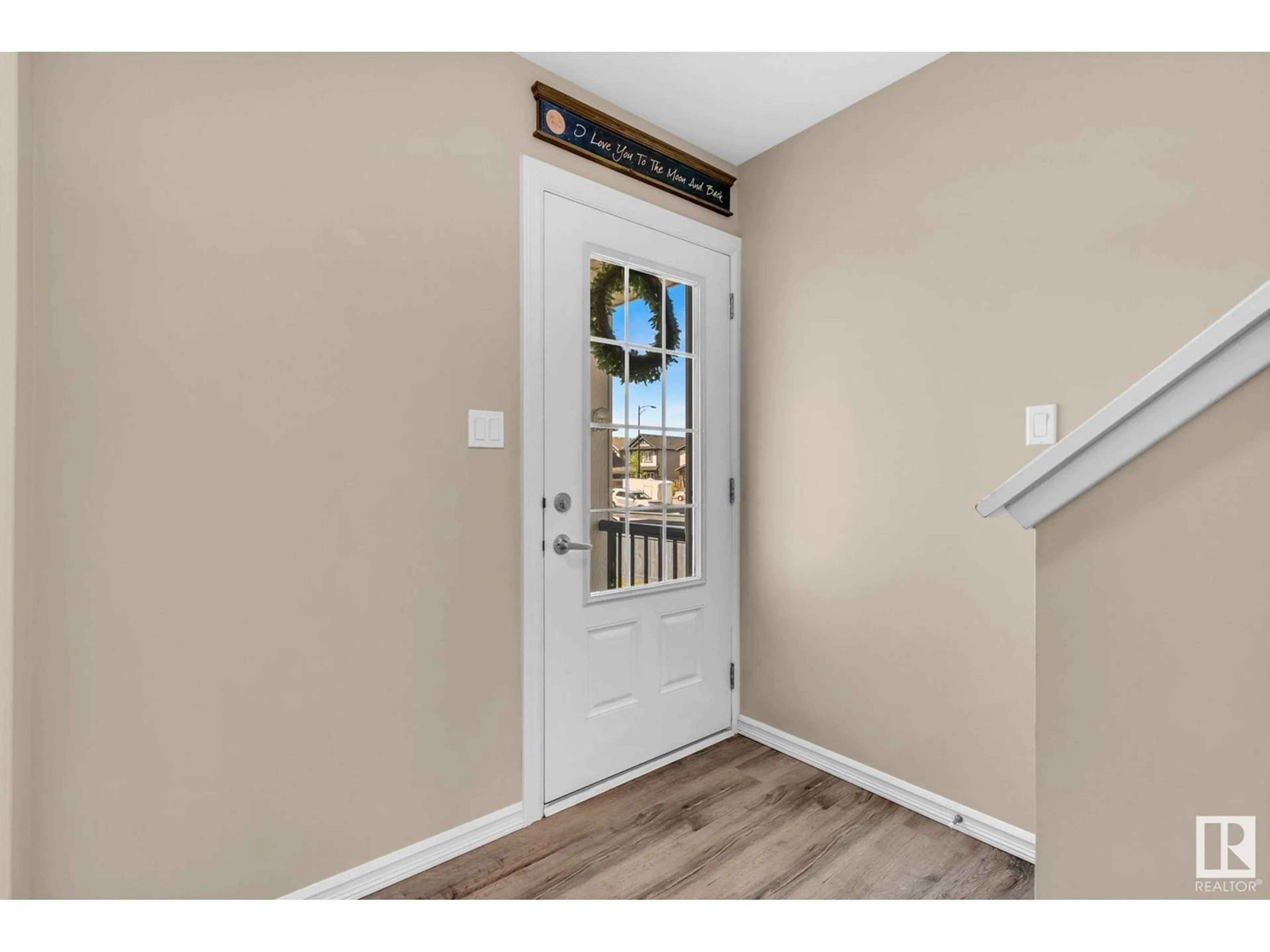 Indoor entryway for 1288 DANIELS CR, Edmonton Alberta T6W3J1