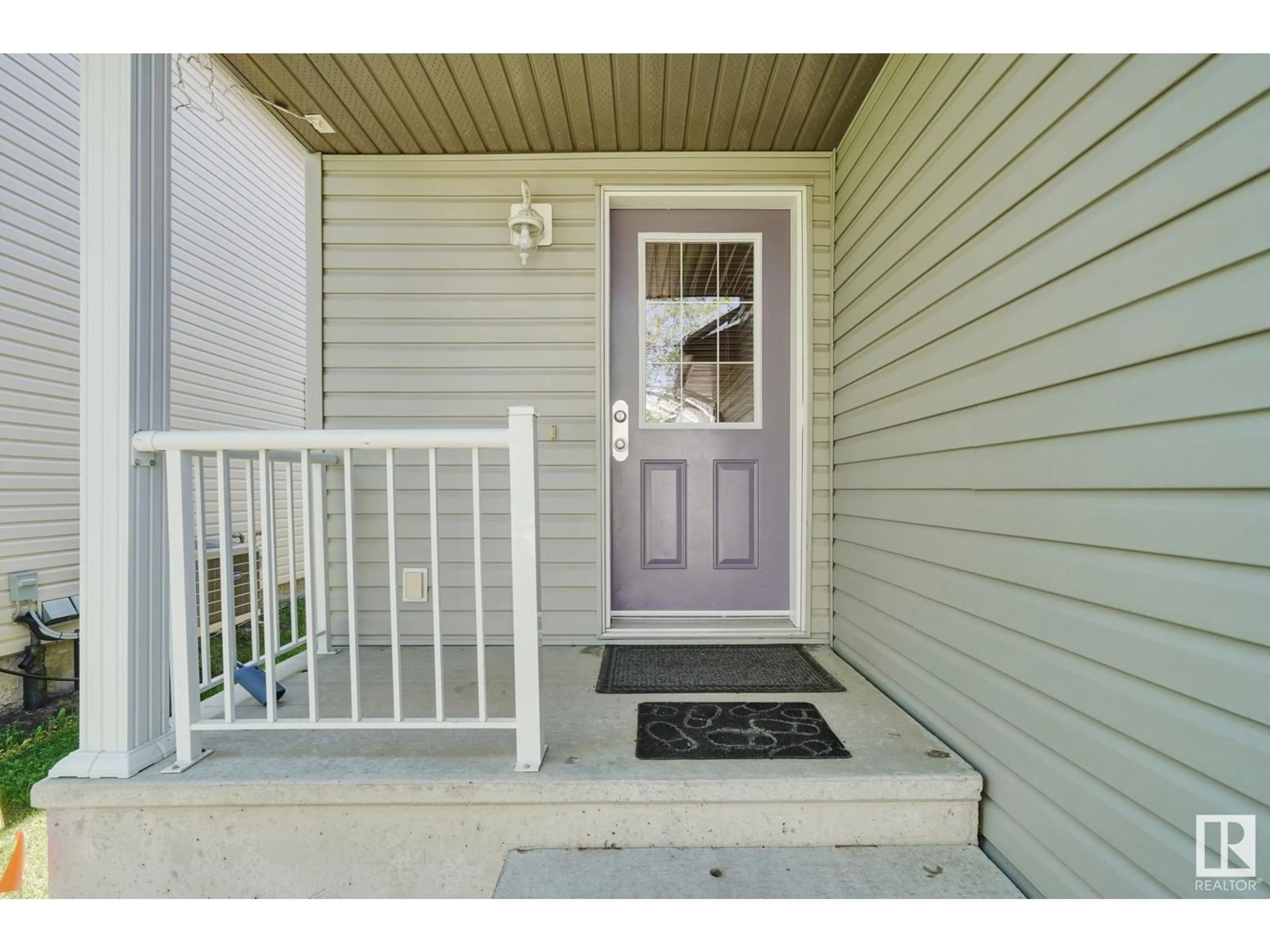 Indoor entryway for SW - 1673 MELROSE PL, Edmonton Alberta T6W1X6