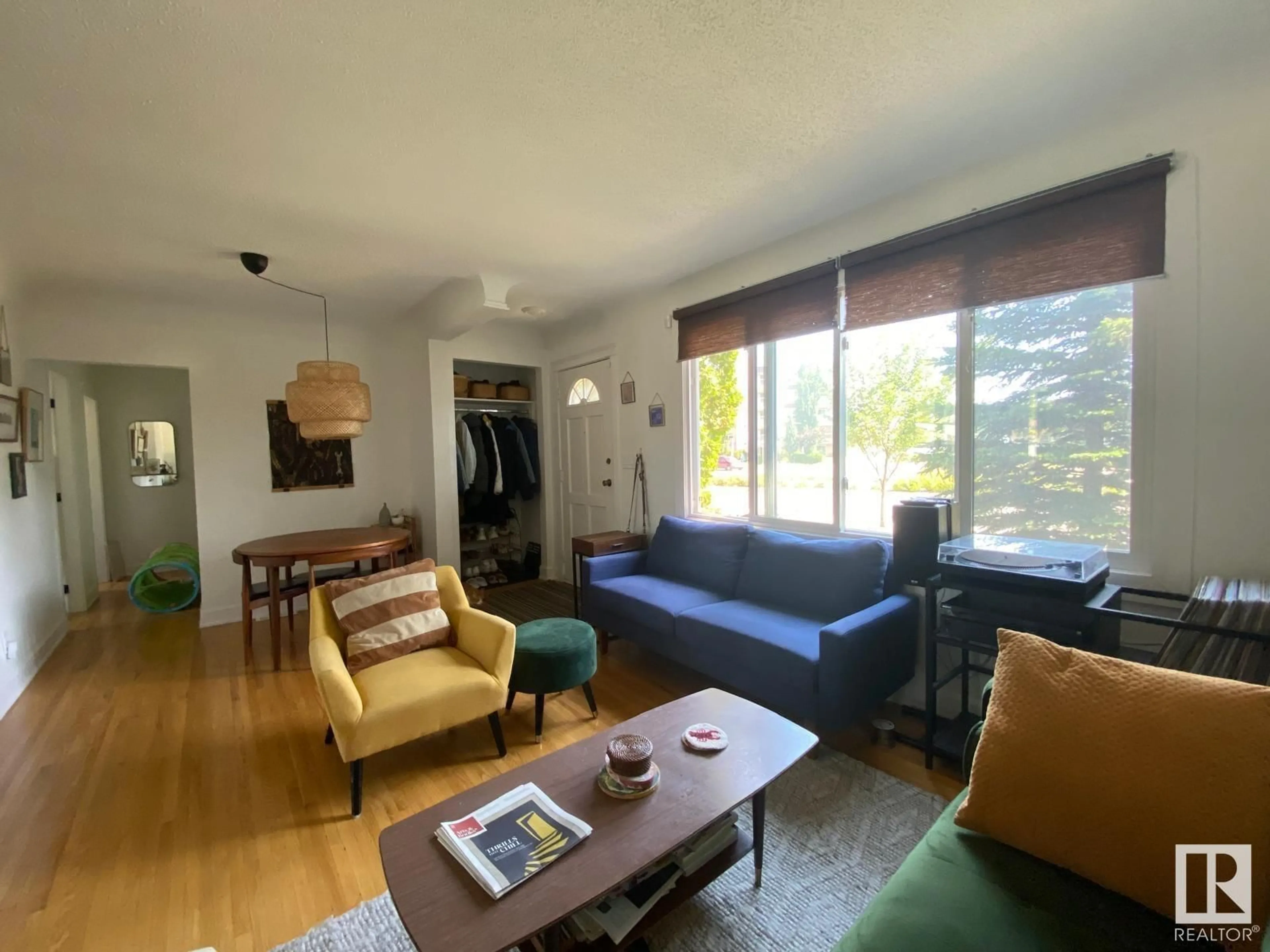 Living room with furniture, unknown for 9336 85 ST, Edmonton Alberta T6C3C8