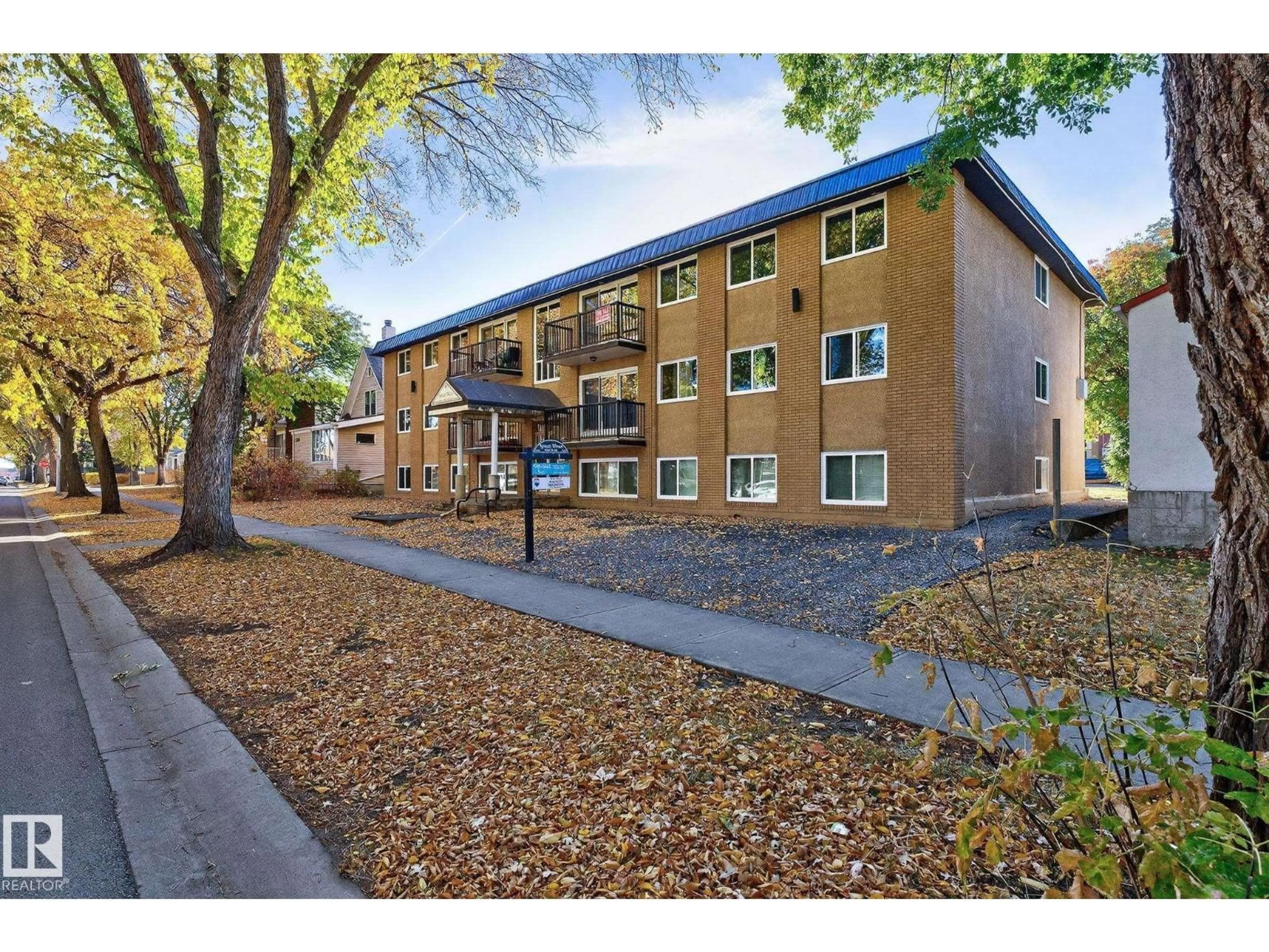 Unknown for 301 - 10621 79 AV, Edmonton Alberta T6E1S2