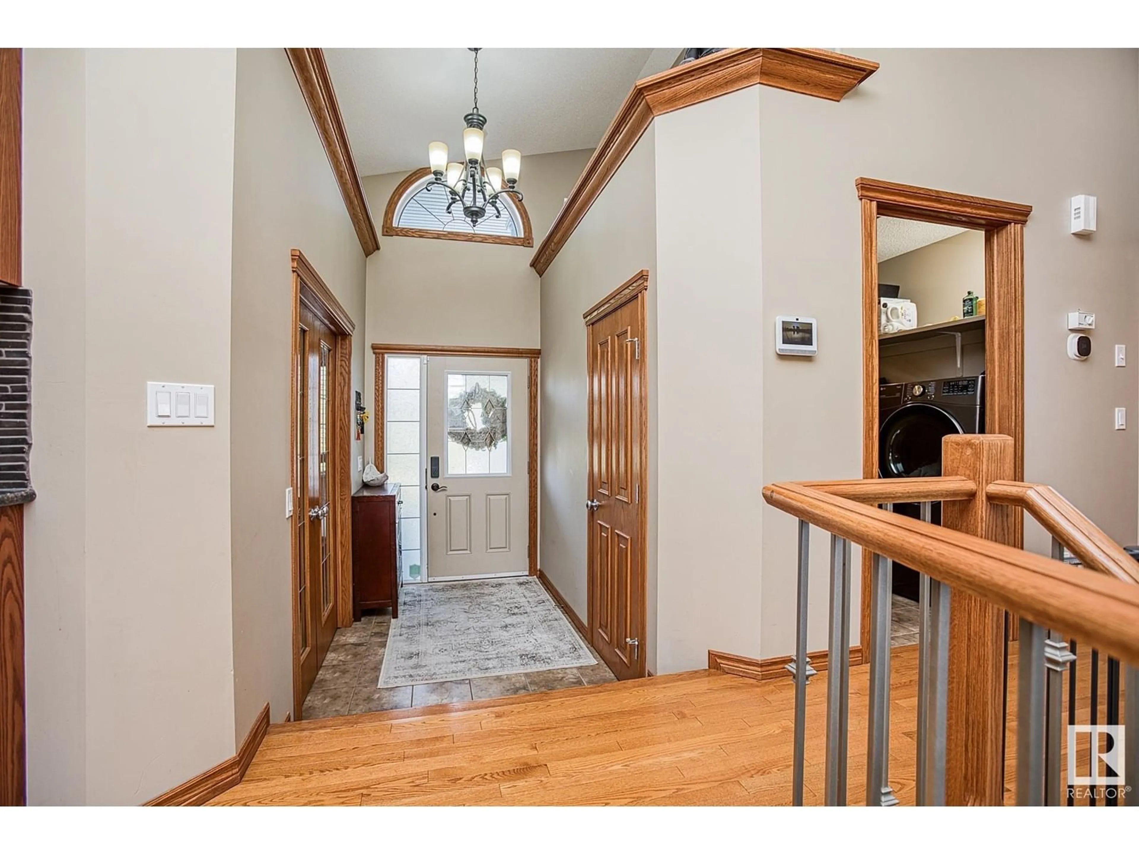 Indoor entryway for 62 GREENFIELD WD, Fort Saskatchewan Alberta T8L0E3