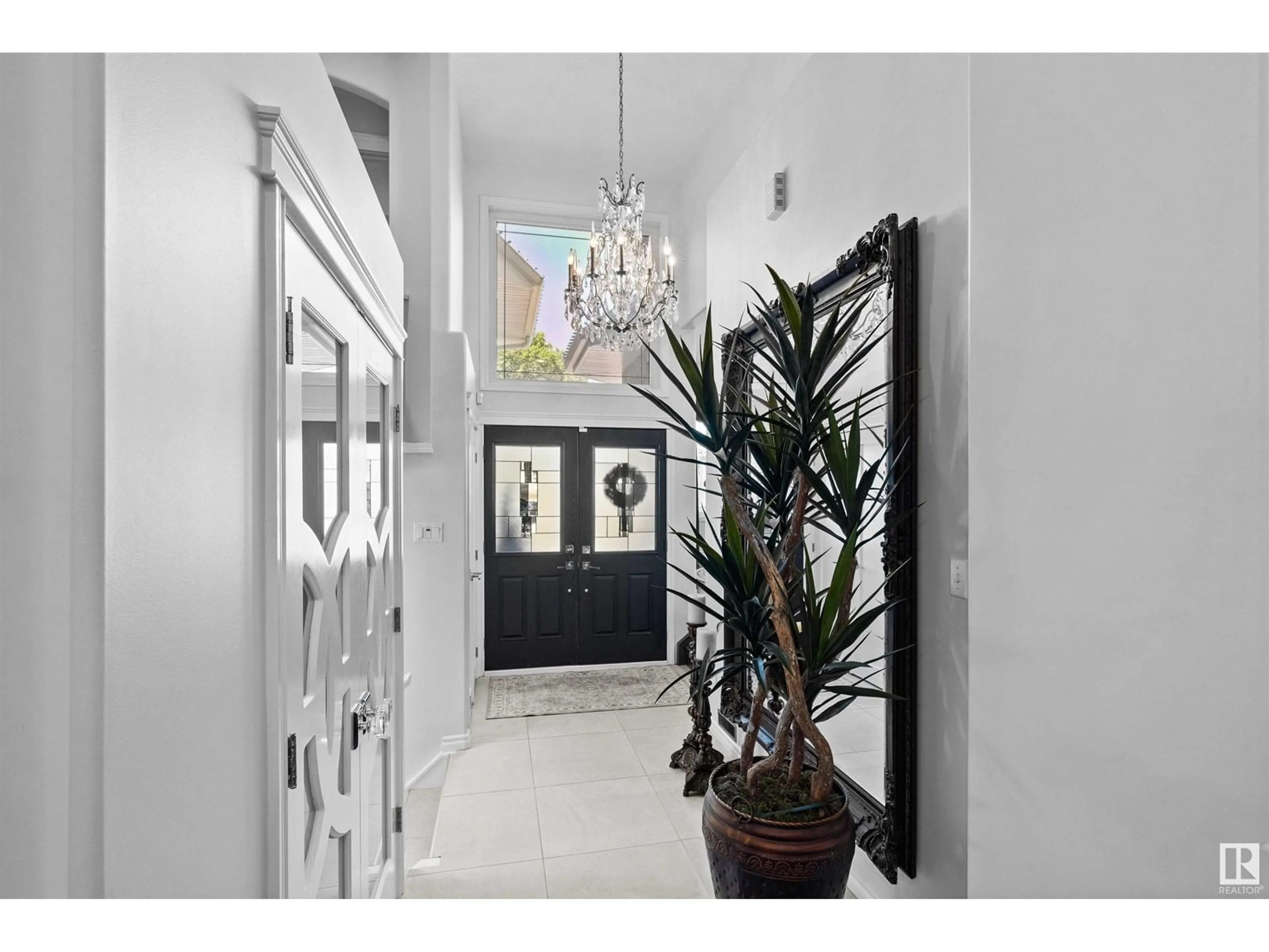 Indoor entryway for 22 PRESTIGE PT, Edmonton Alberta T6M2T3