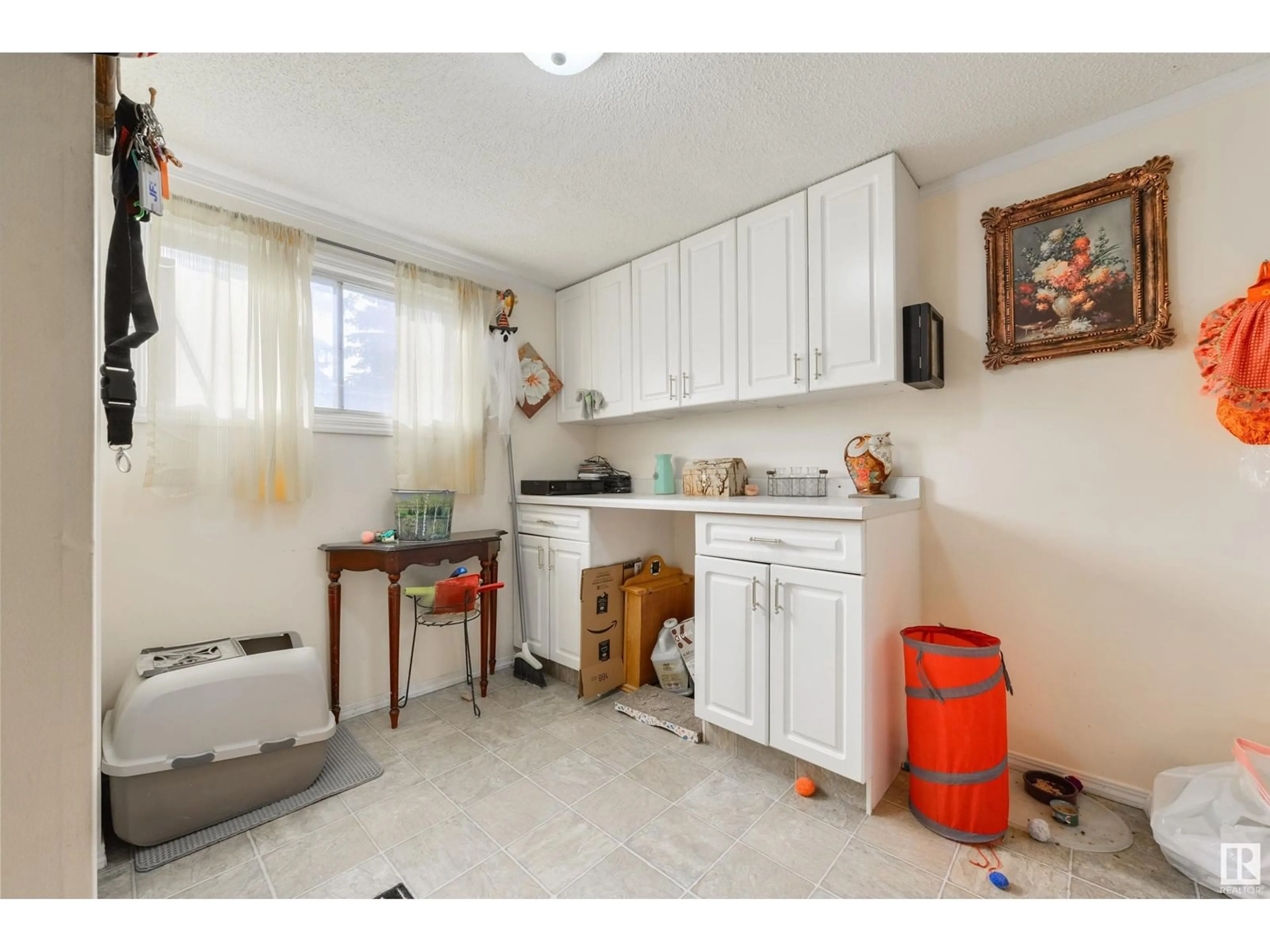 Unknown for 29 RIM RD, Edmonton Alberta T6P1C3