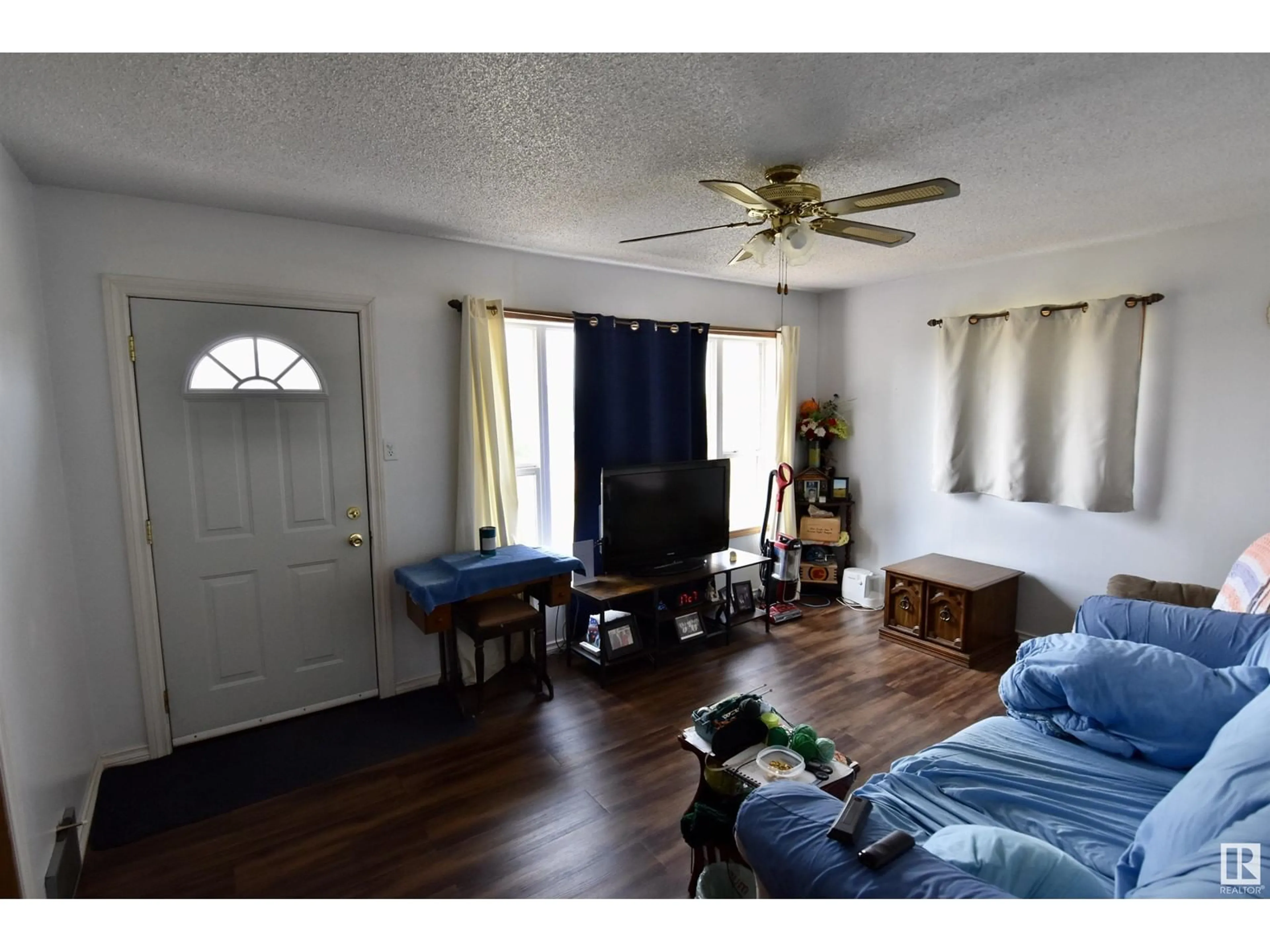 A pic of a room for 114076 TWP RD 554, Rural Two Hills County Alberta T0A4K0