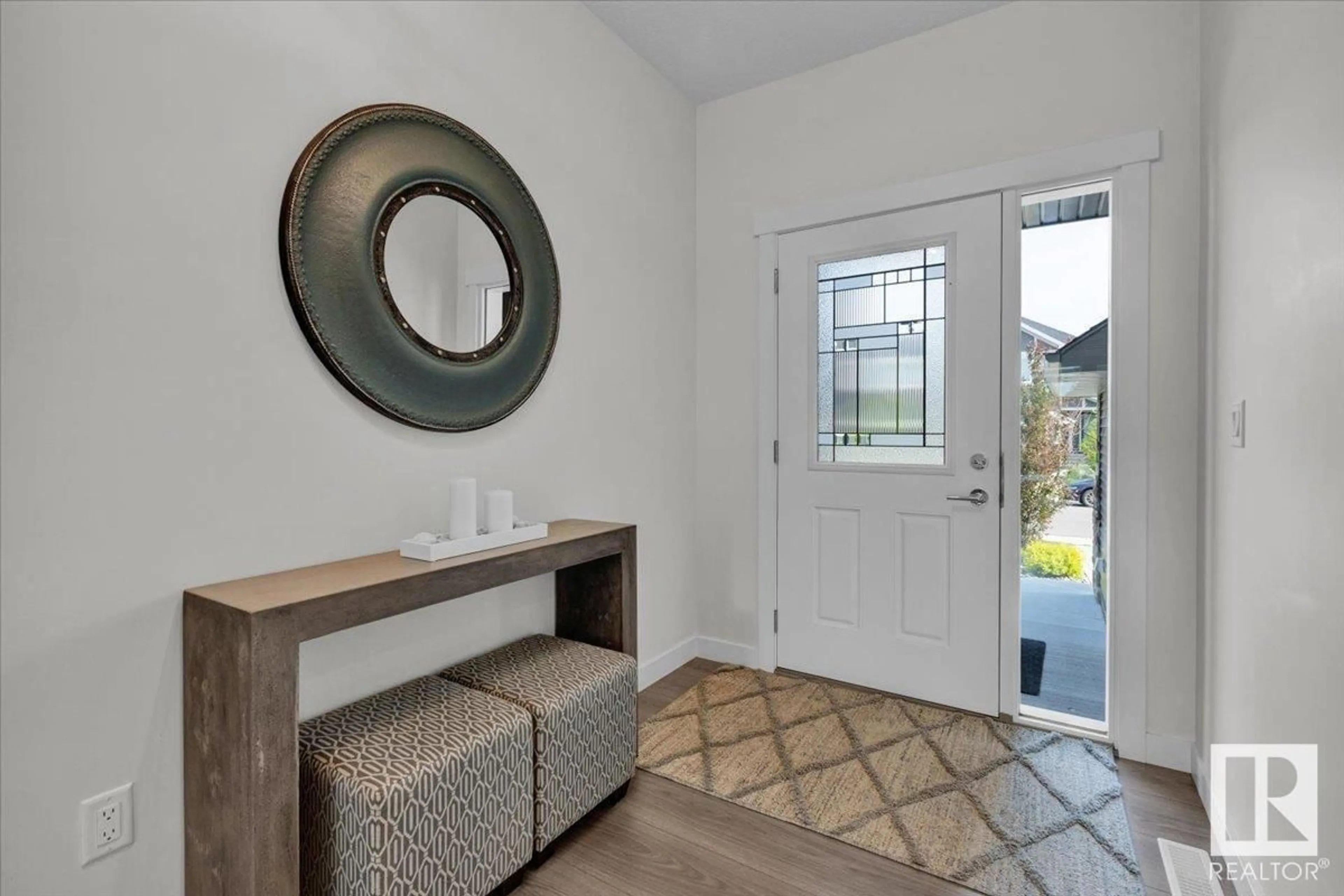 Indoor entryway for SW - 5736 KEEPING CR, Edmonton Alberta T6W4K4