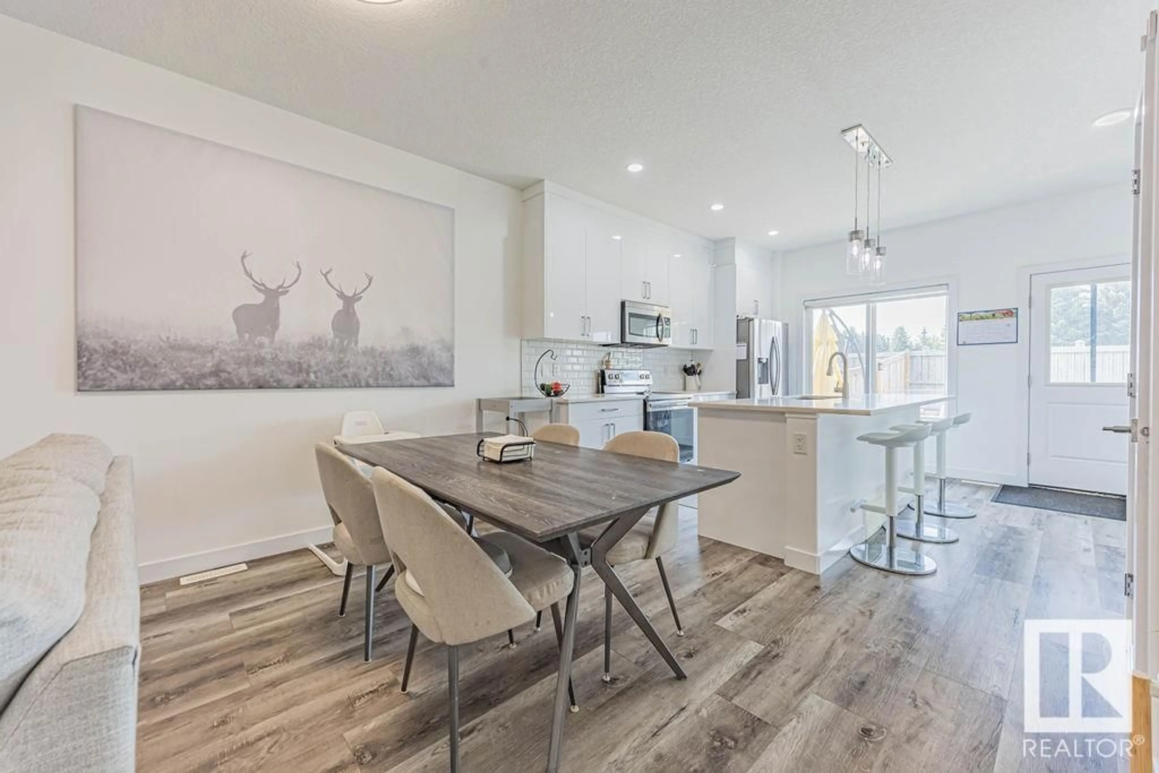 Open concept kitchen, unknown for 7646 CREIGHTON PL, Edmonton Alberta T6W3Z5