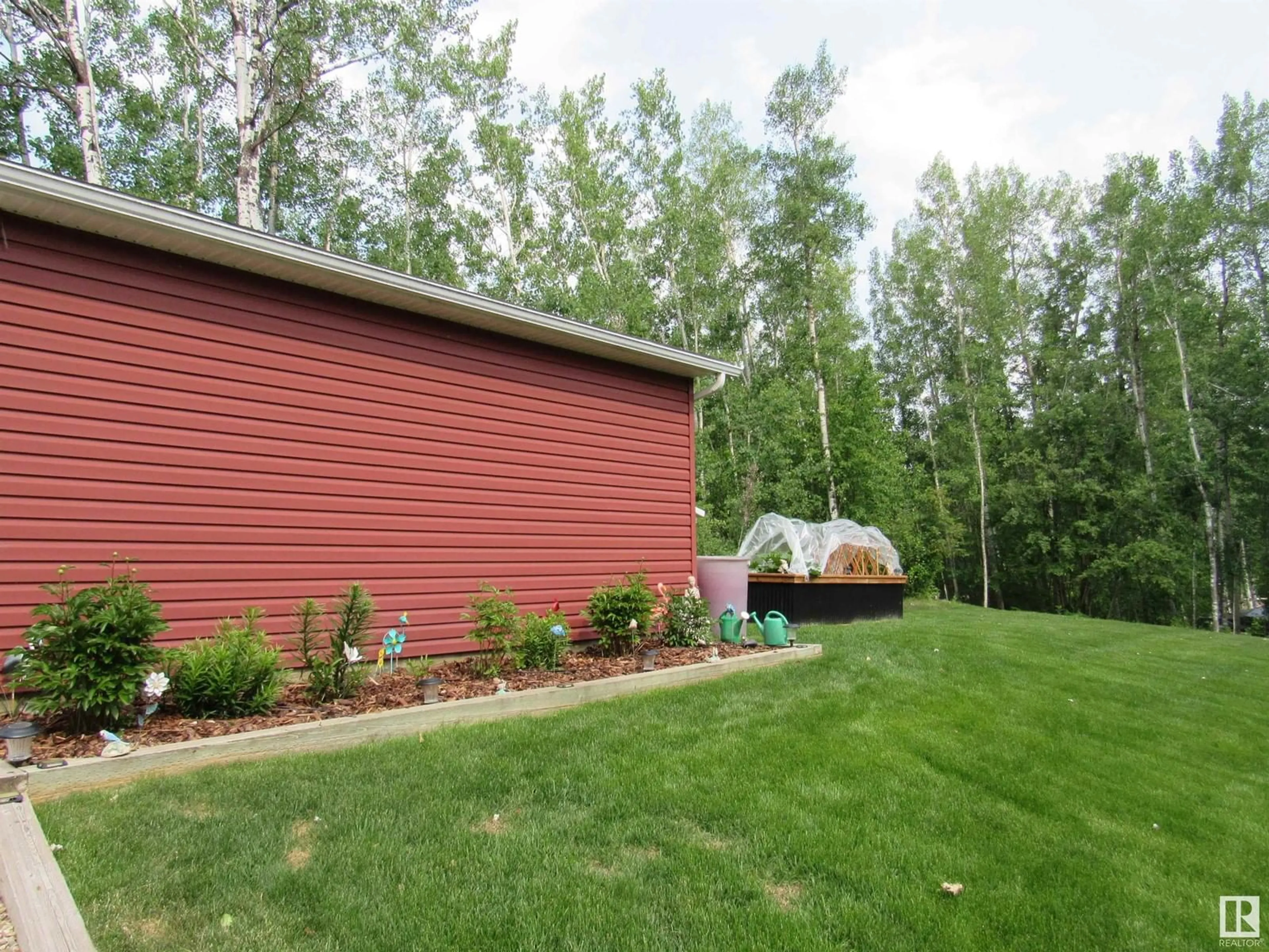 Shed for 6 HORSESHOE CRESCENT, Rural Lac Ste. Anne County Alberta T0E1A0