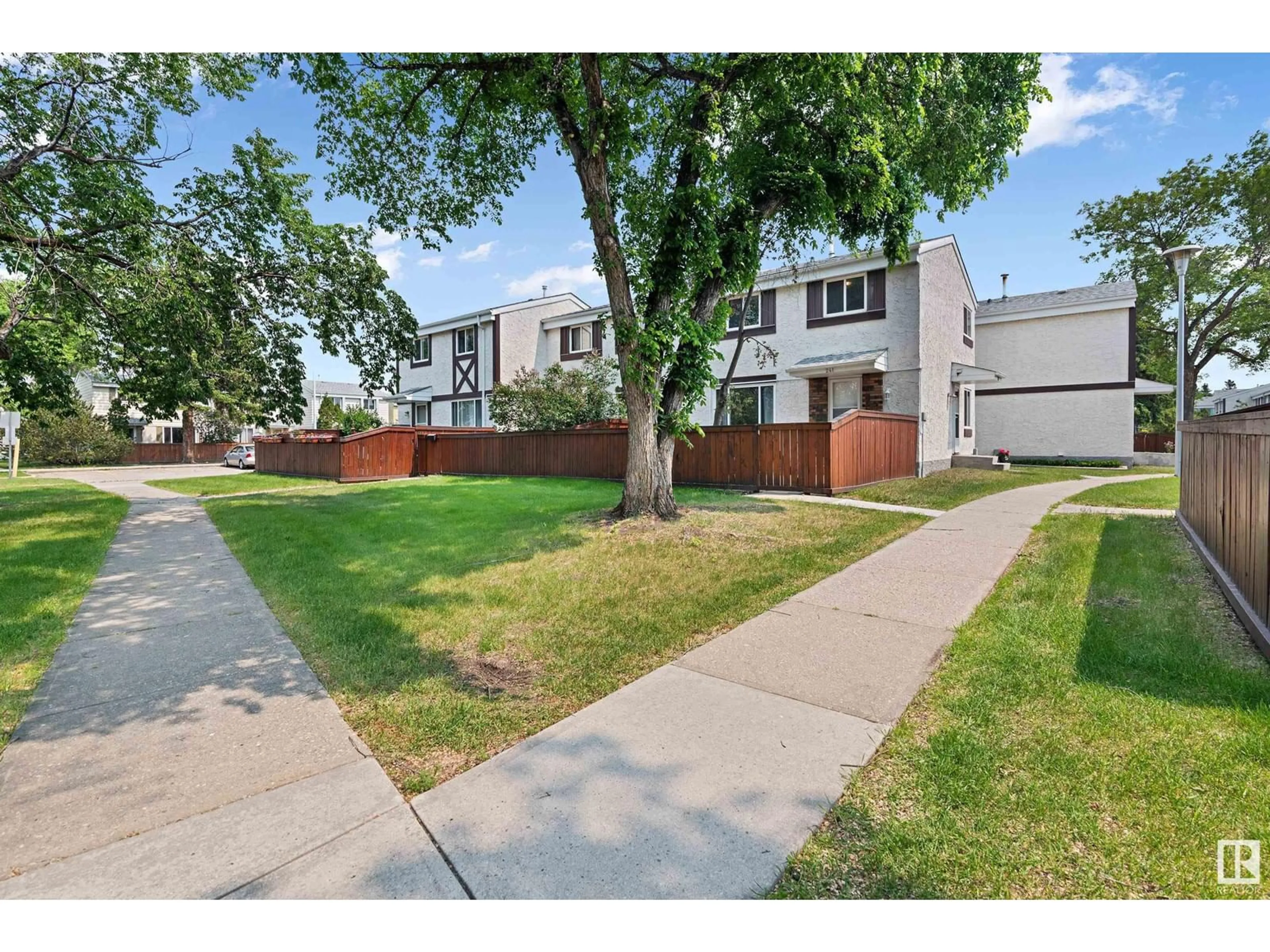 A pic from outside/outdoor area/front of a property/back of a property/a pic from drone, street for 241 PRIMROSE GD, Edmonton Alberta T5T0R1