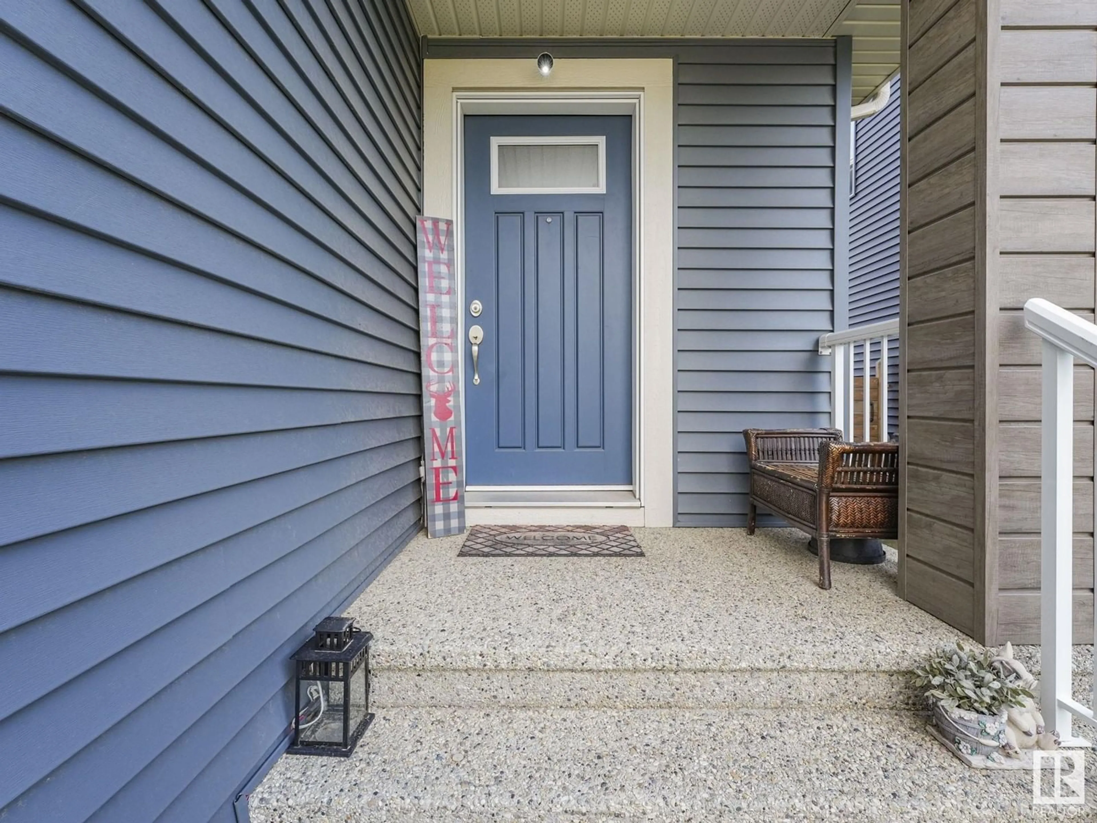 Unknown for 3537 8 AV, Edmonton Alberta T6X2G6