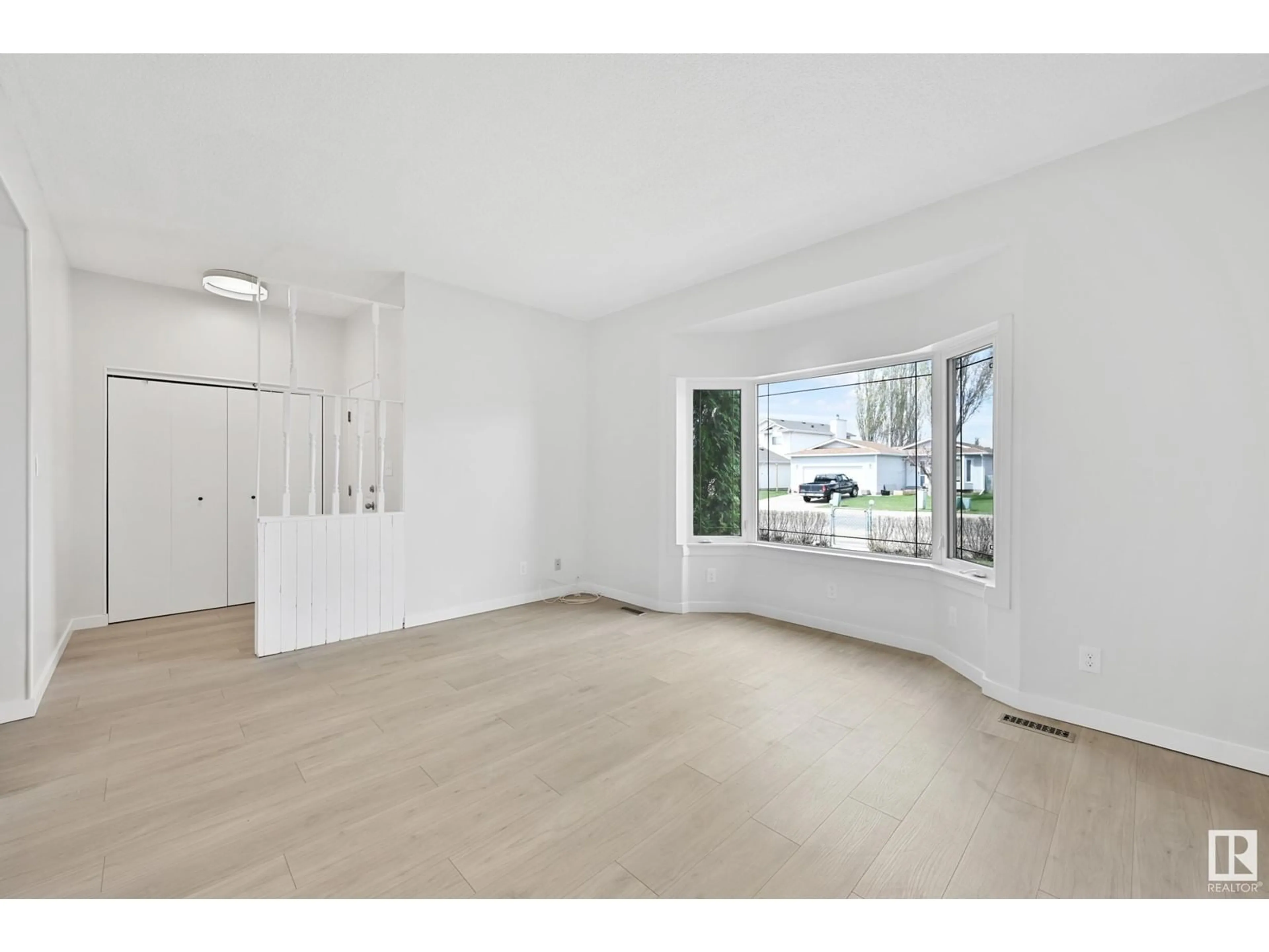 A pic of a room for 63 LUNNON DR, Gibbons Alberta T0A1N0
