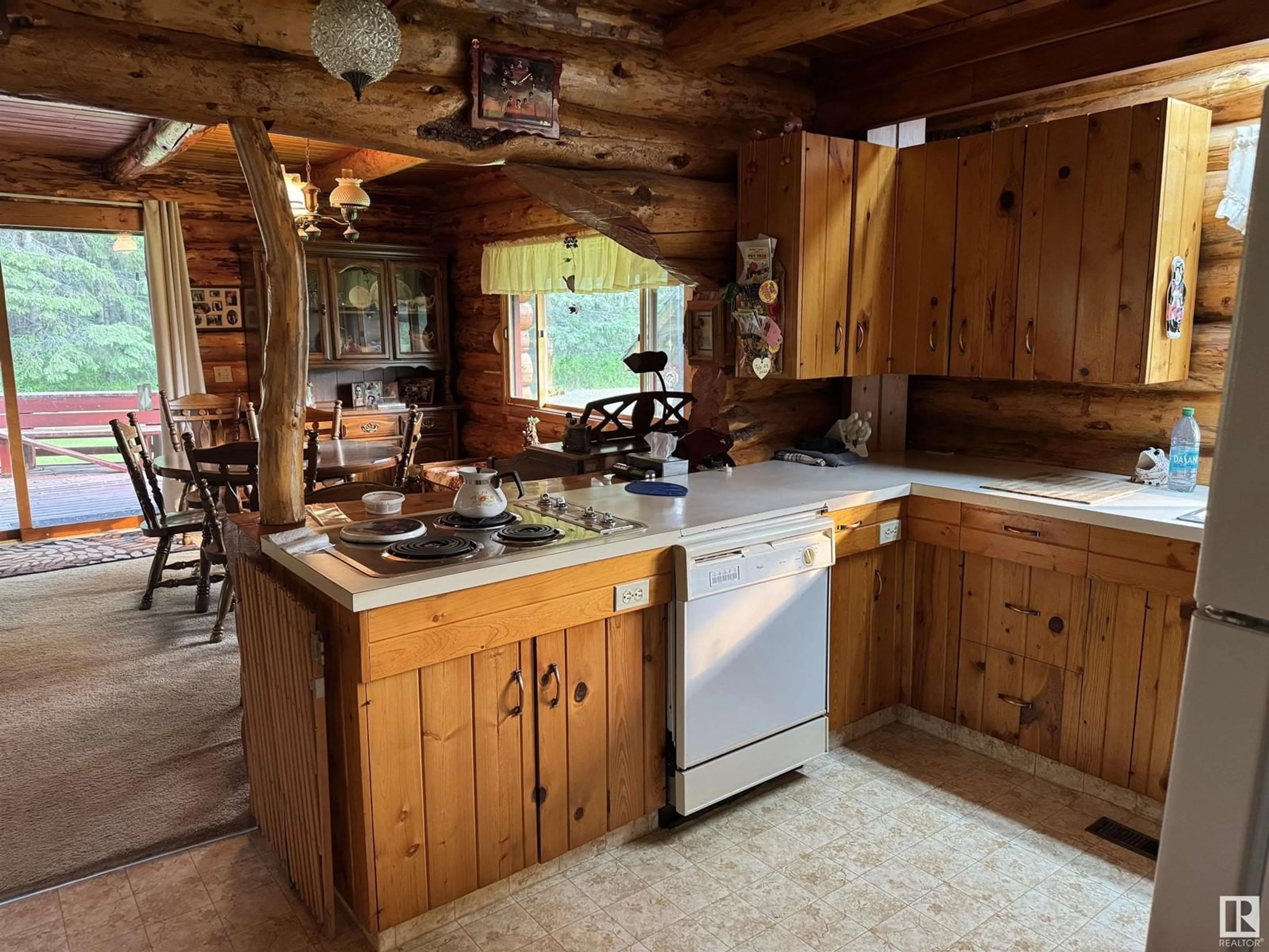 Rustic kitchen, unknown for 4017 HWY 616, Rural Brazeau County Alberta T0C0P0