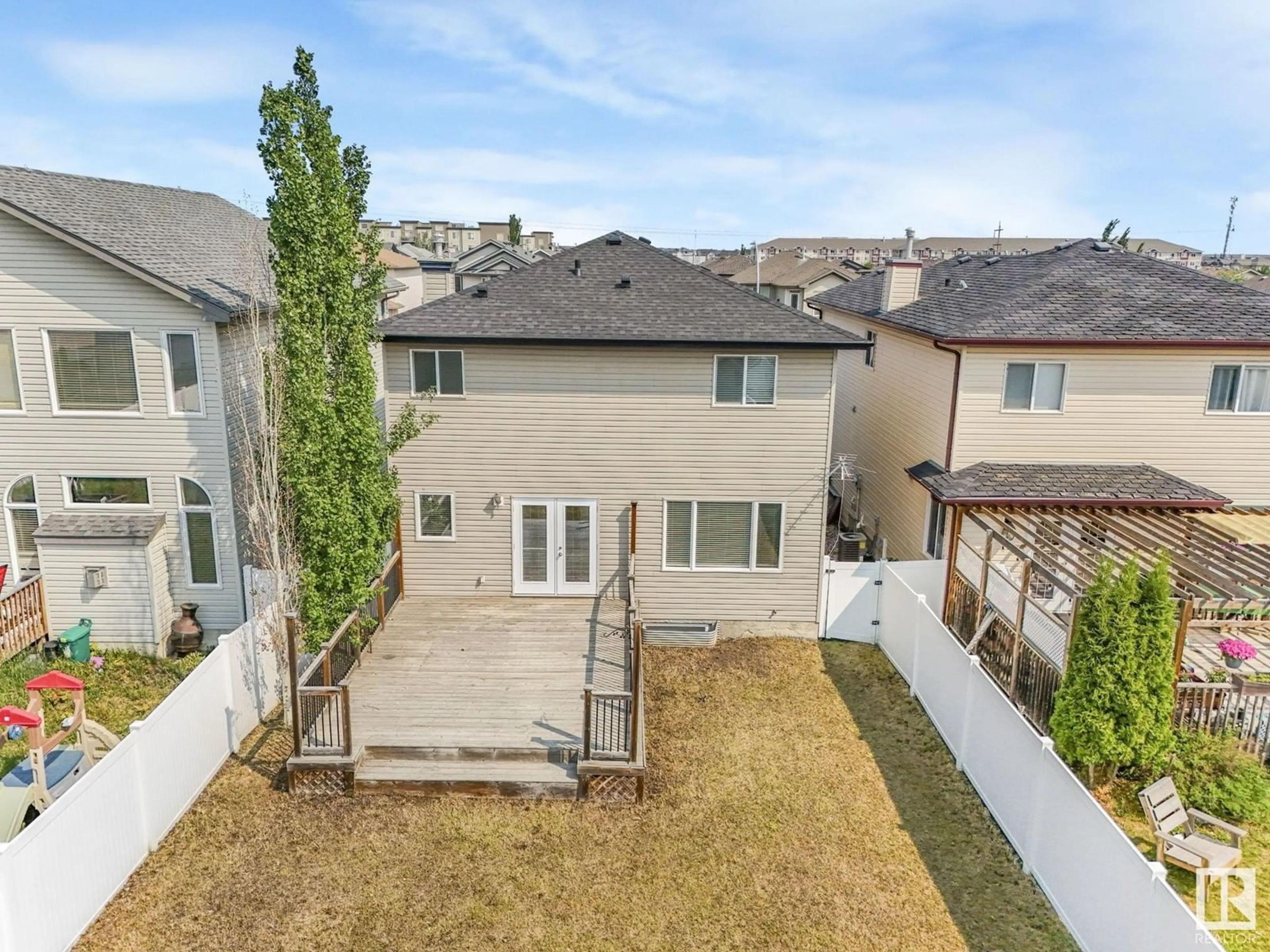 A pic from outside/outdoor area/front of a property/back of a property/a pic from drone, unknown for 4613 164 AV, Edmonton Alberta T5Y0A5