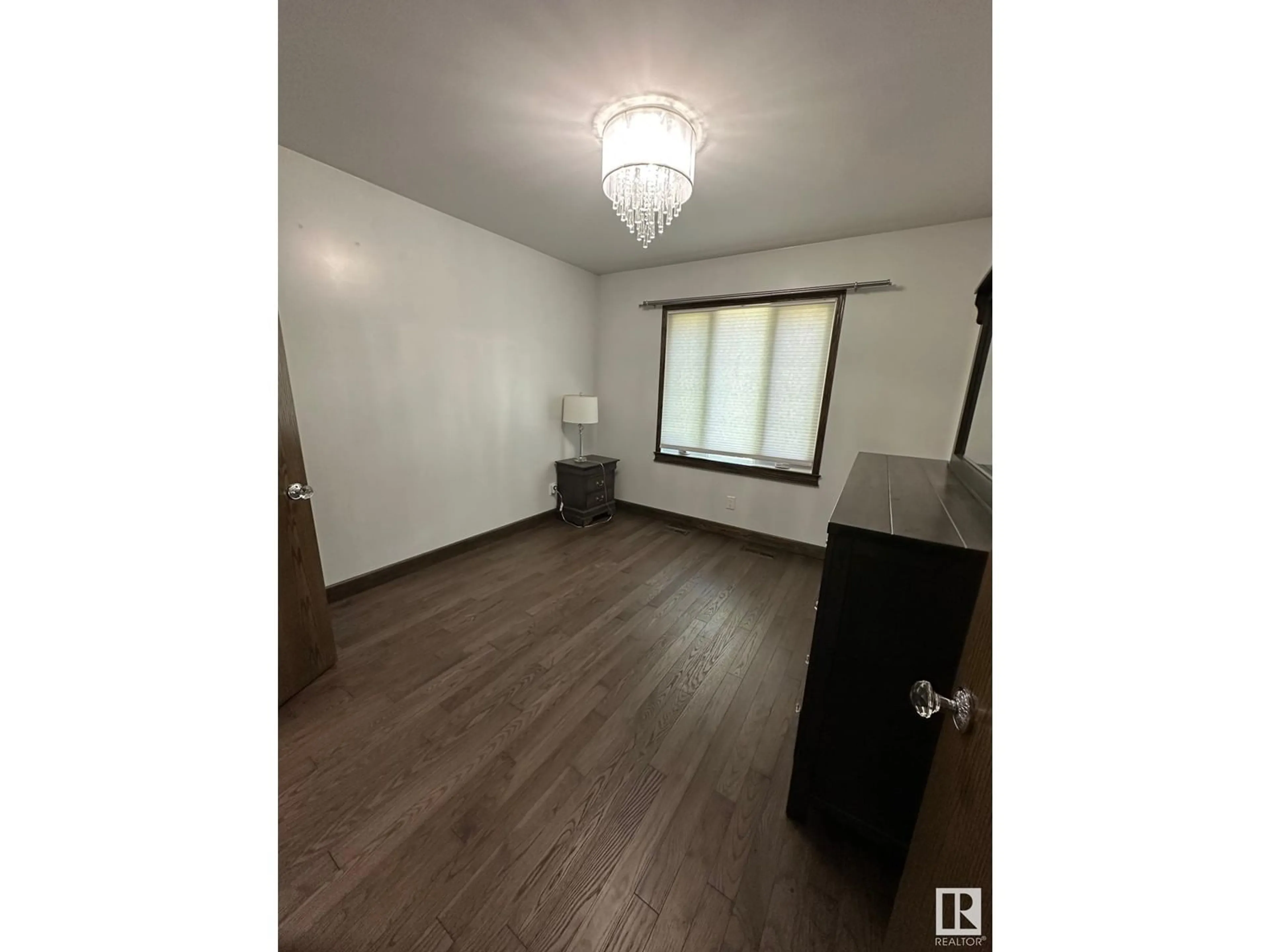 A pic of a room for NW - 11612 88 ST, Edmonton Alberta T6H4S1