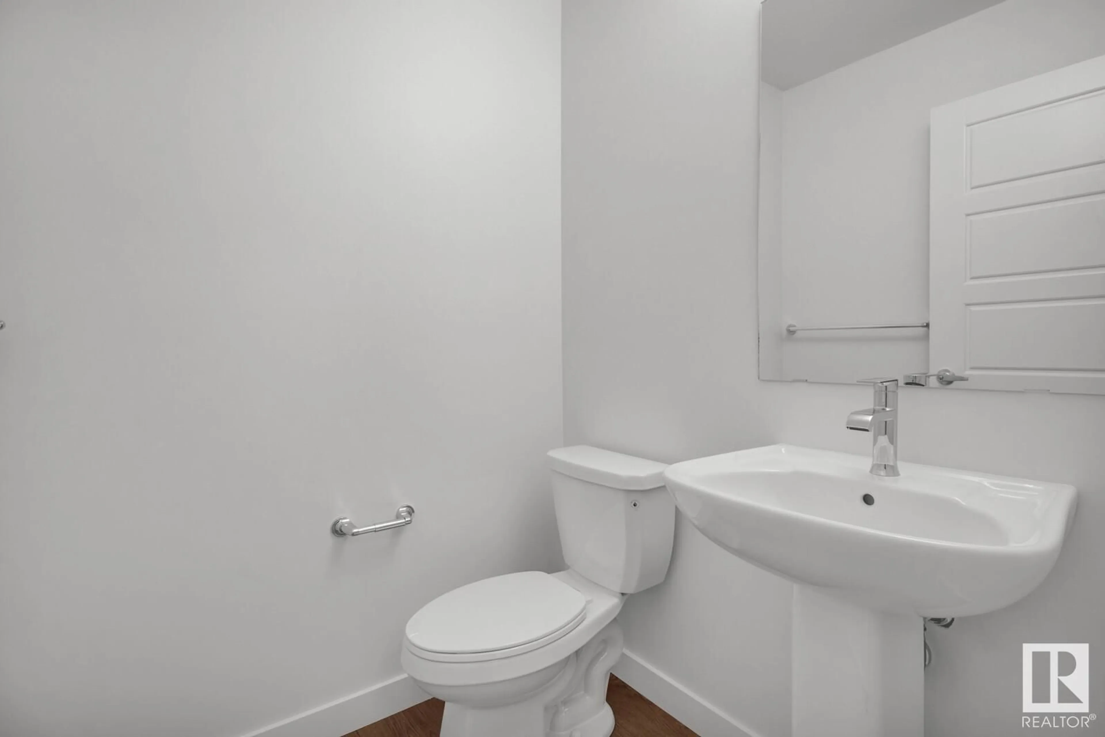Standard bathroom, unknown for 6007 EDMONDS PL, Edmonton Alberta T6M1S1