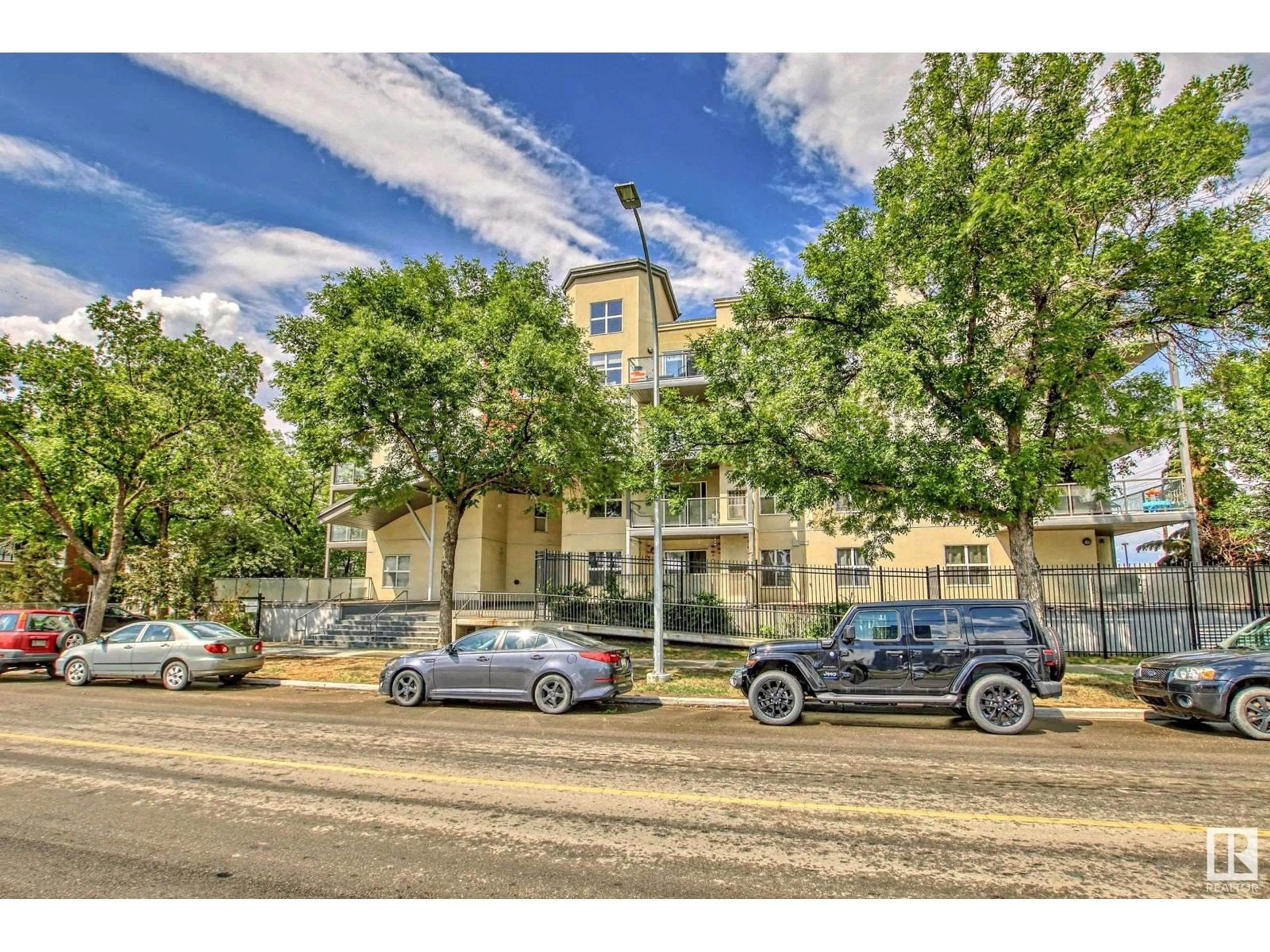 Unknown for 115 10118 106 AVE NW, Edmonton Alberta T5H0B8