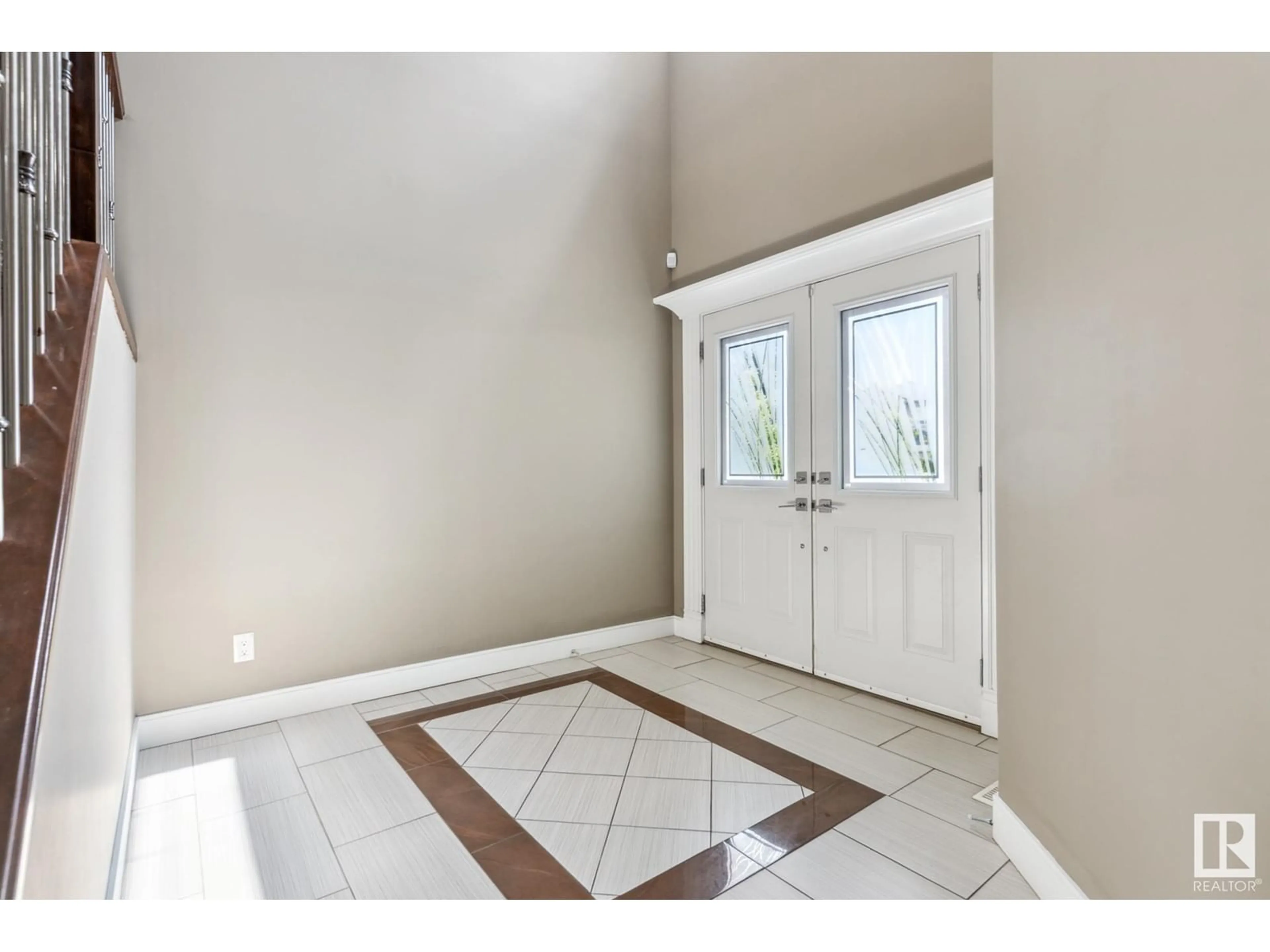 Indoor entryway for 6112 55 AV, Beaumont Alberta T4X0H3