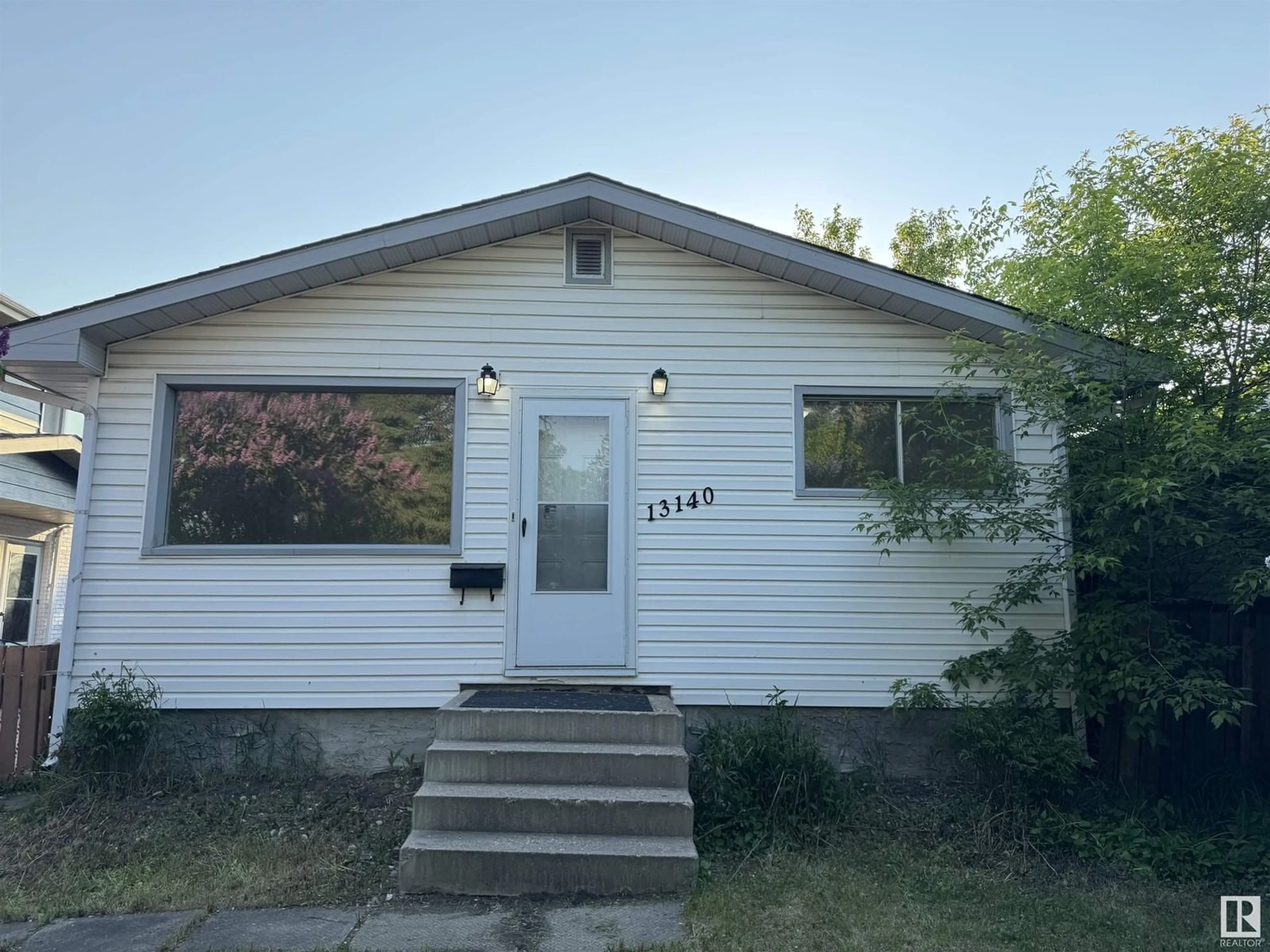 Unknown for NW - 13140 65 ST, Edmonton Alberta T5A1A3