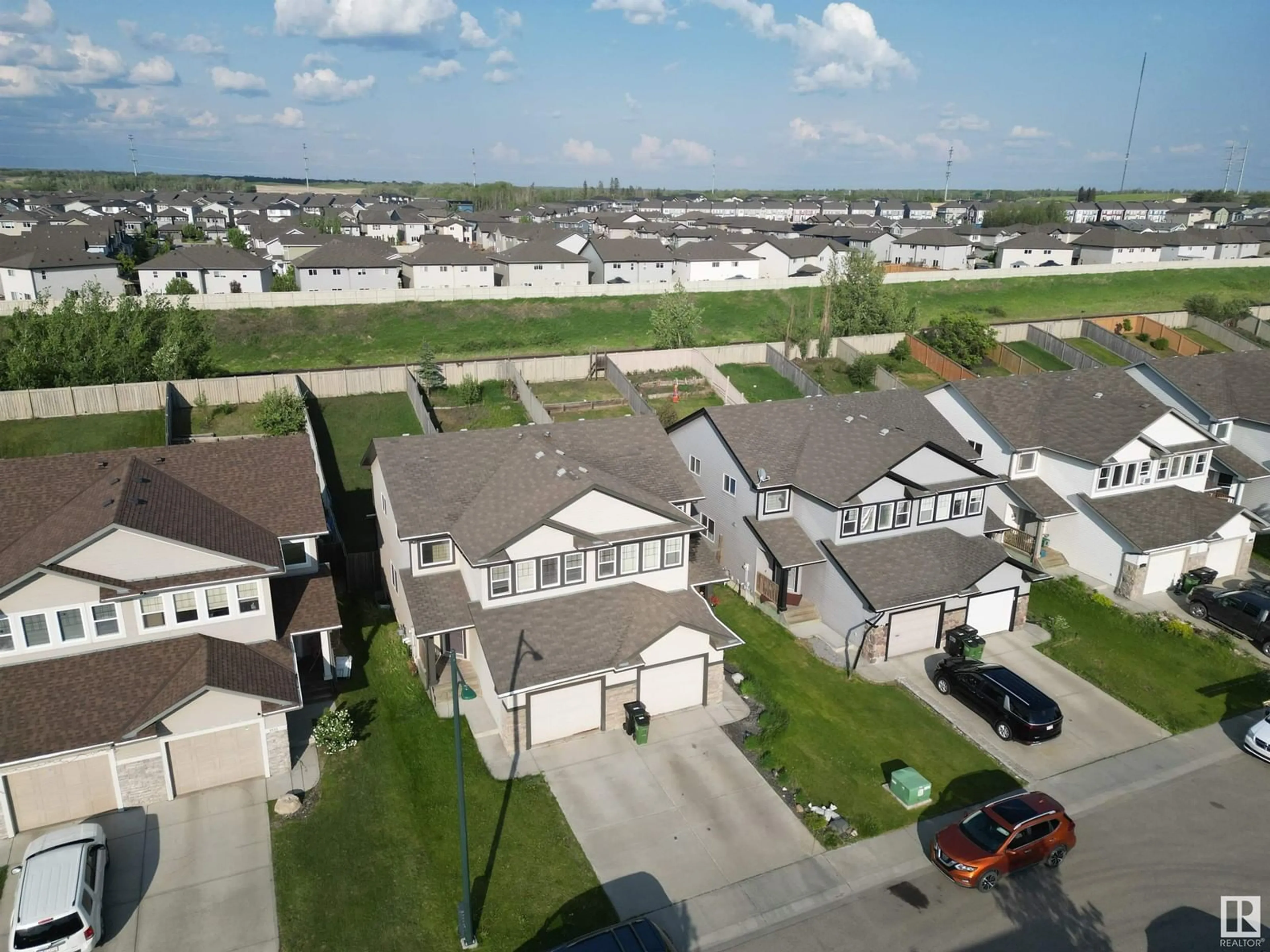 A pic from outside/outdoor area/front of a property/back of a property/a pic from drone, street for 3533 11 ST, Edmonton Alberta T6T0J7