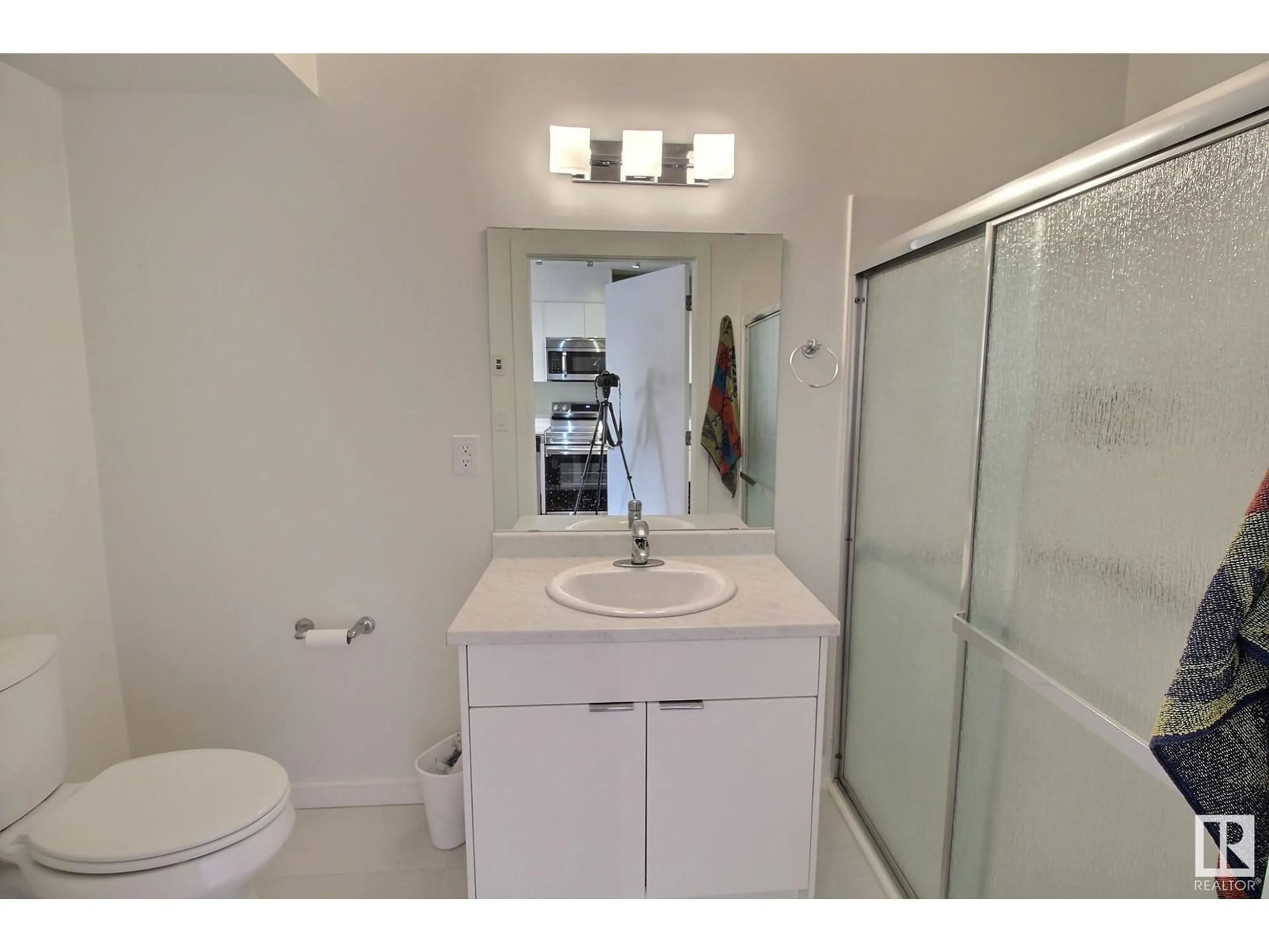 Standard bathroom, ceramic/tile floor for #103 - 610 CALAHOO RD, Spruce Grove Alberta T7X1R1