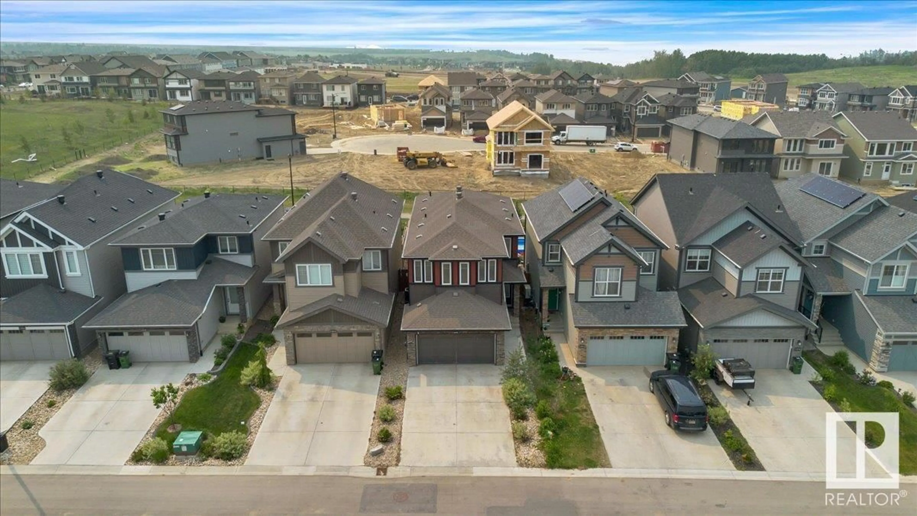 A pic from outside/outdoor area/front of a property/back of a property/a pic from drone, street for 13028 211 ST NW, Edmonton Alberta T5S0N6