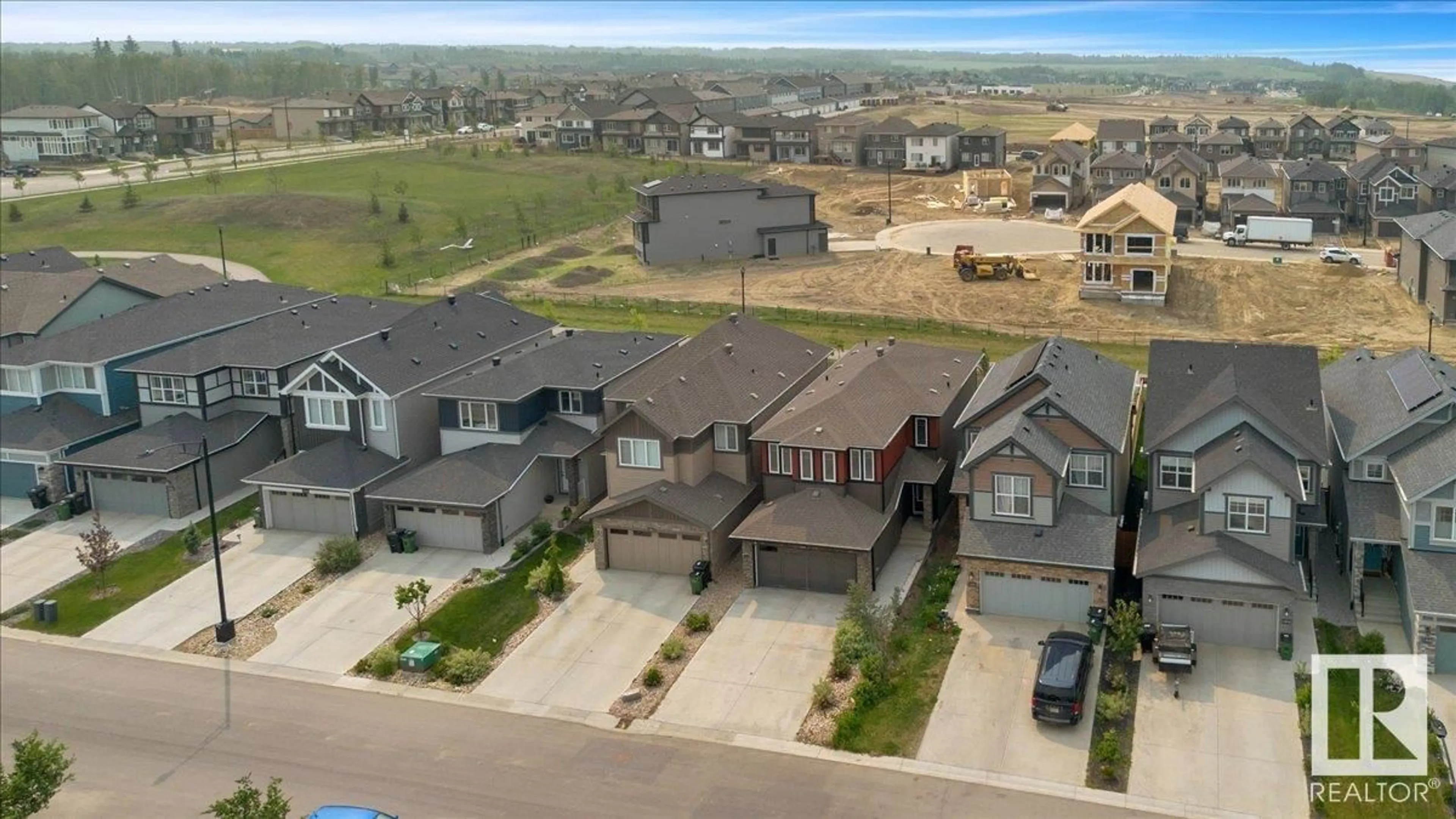 A pic from outside/outdoor area/front of a property/back of a property/a pic from drone, street for 13028 211 ST NW, Edmonton Alberta T5S0N6