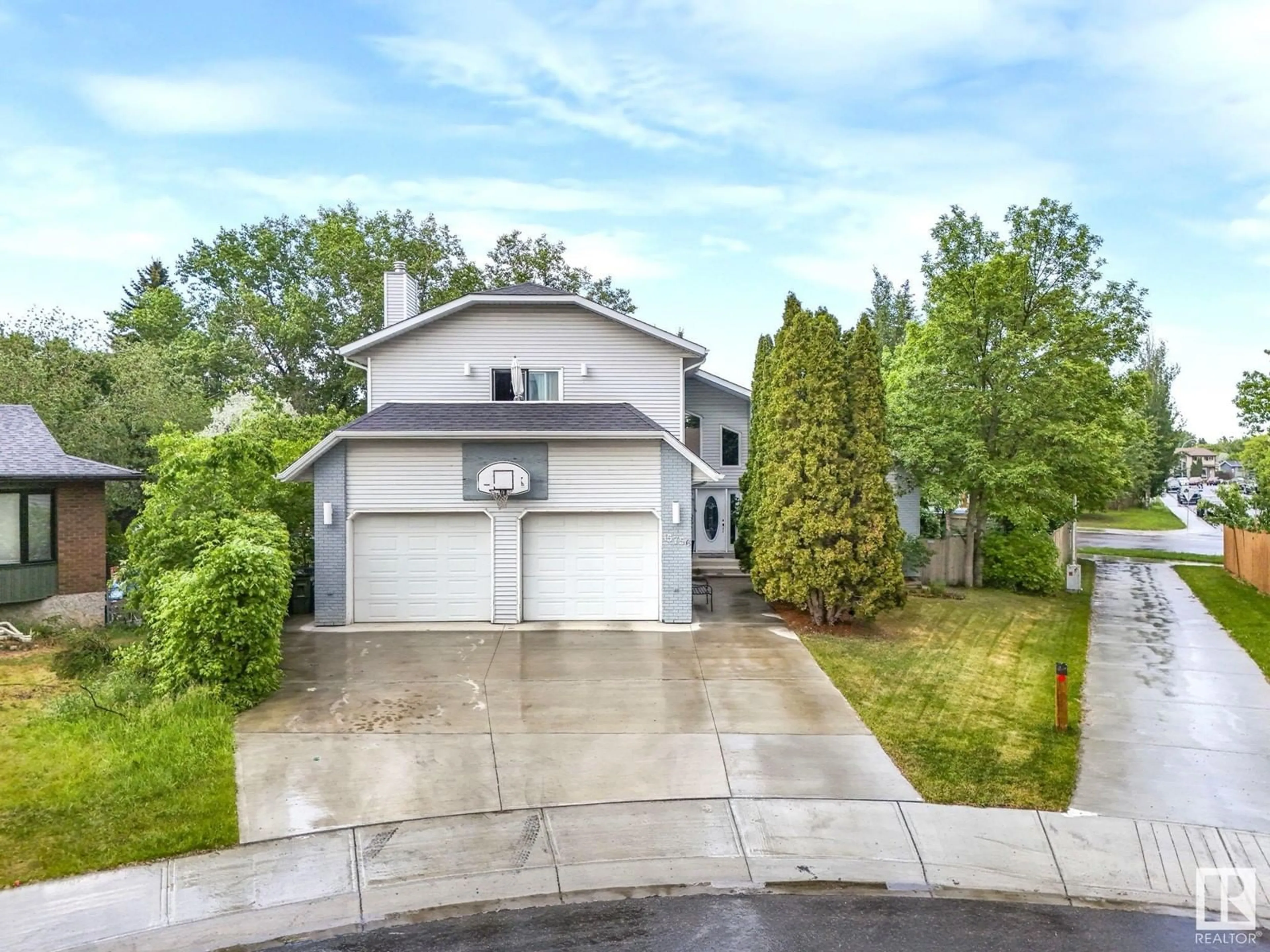 A pic from outside/outdoor area/front of a property/back of a property/a pic from drone, street for 15756 106 ST, Edmonton Alberta T5X5B5