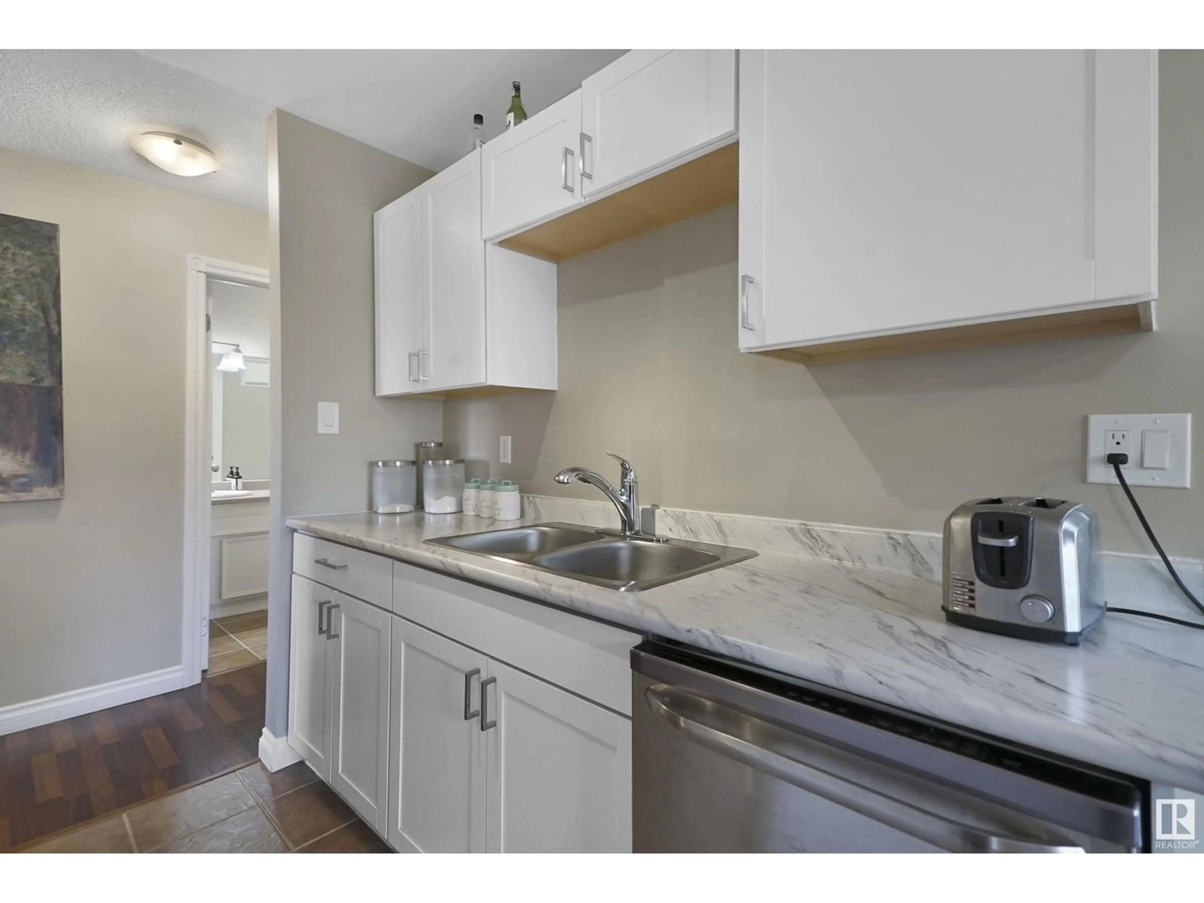 Standard kitchen, unknown for #406 - 10732 86 AV, Edmonton Alberta T6E2M9