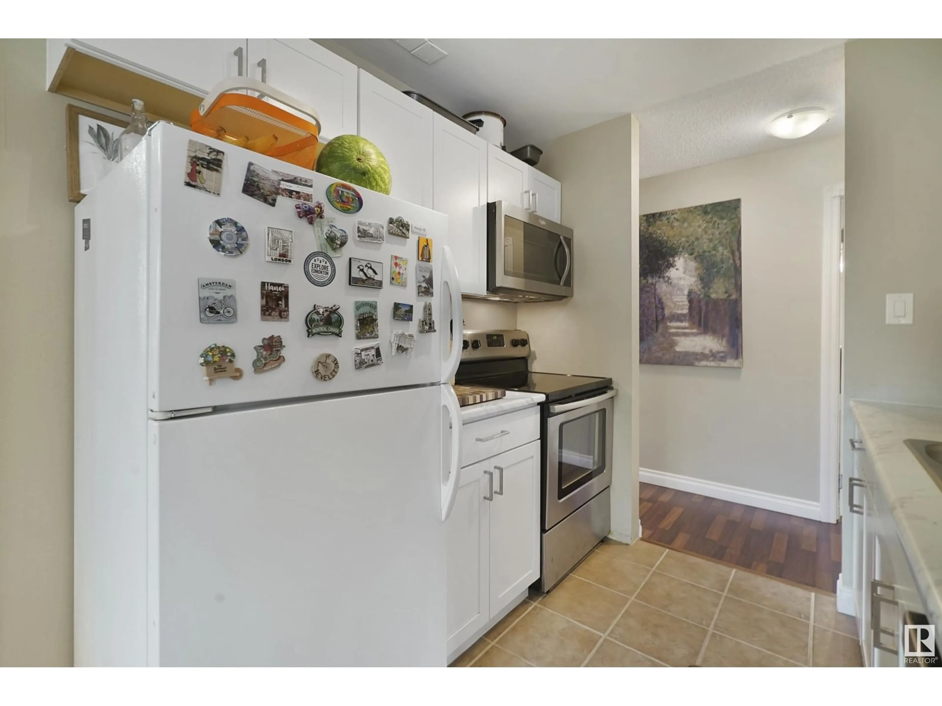 Standard kitchen, unknown for #406 - 10732 86 AV, Edmonton Alberta T6E2M9