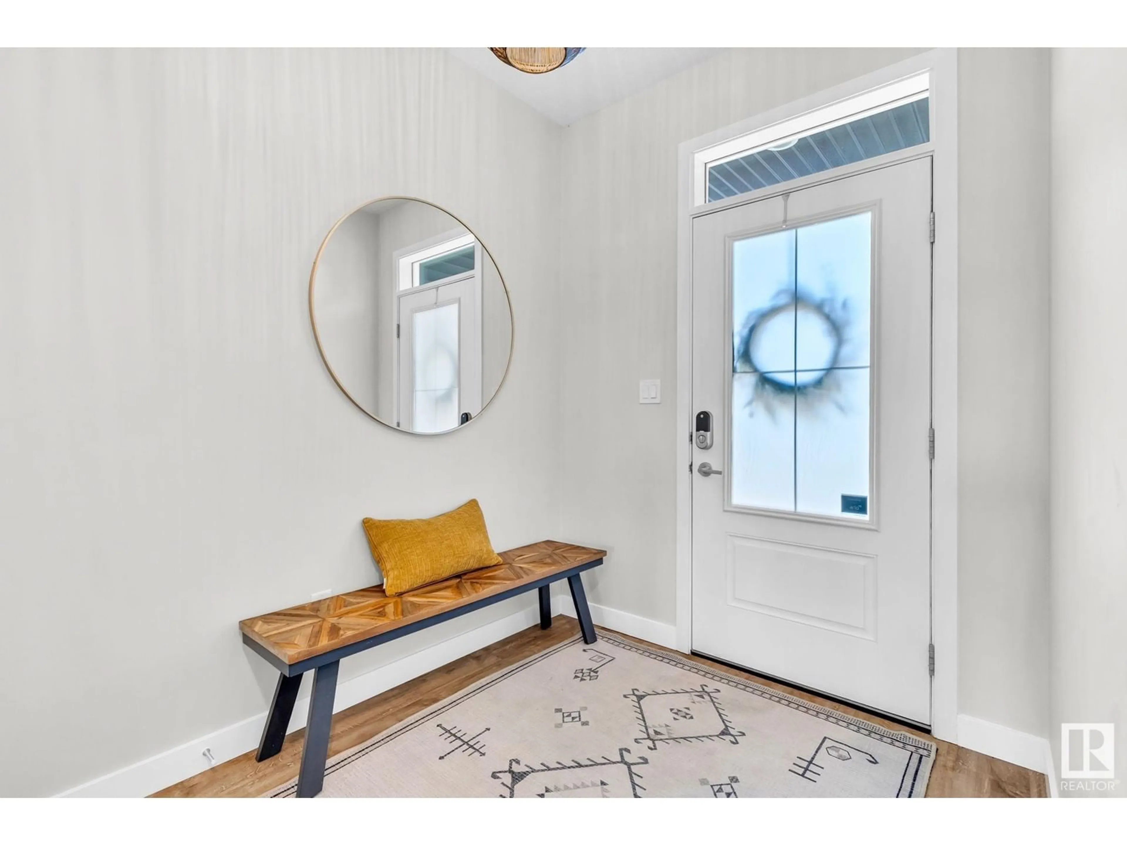 Indoor entryway for 2117 CASSIDY WD, Edmonton Alberta T6W1A7