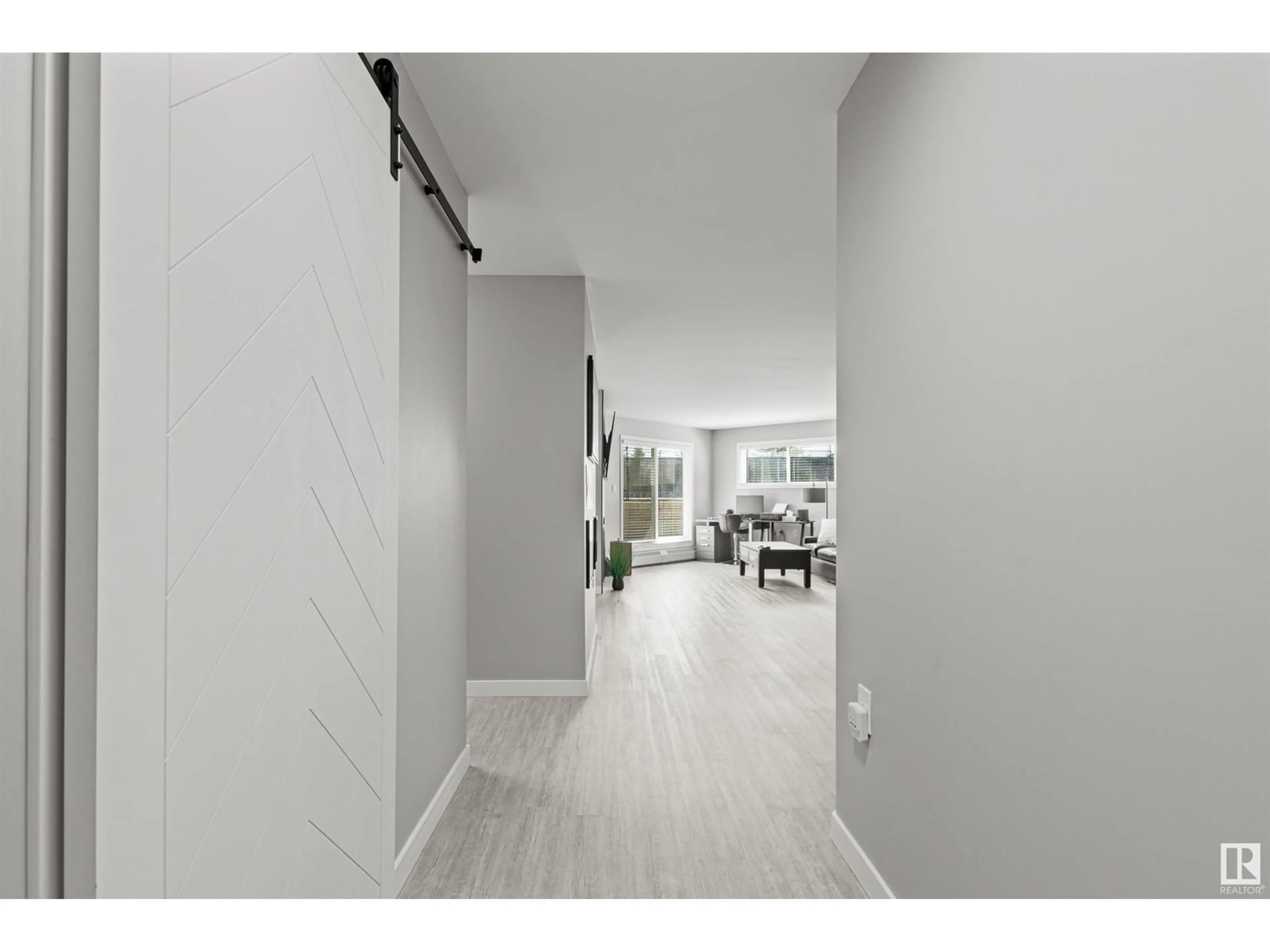 Indoor entryway for 15499 - 129 CASTLE DOWNS RD NW, Edmonton Alberta T5X5Y3