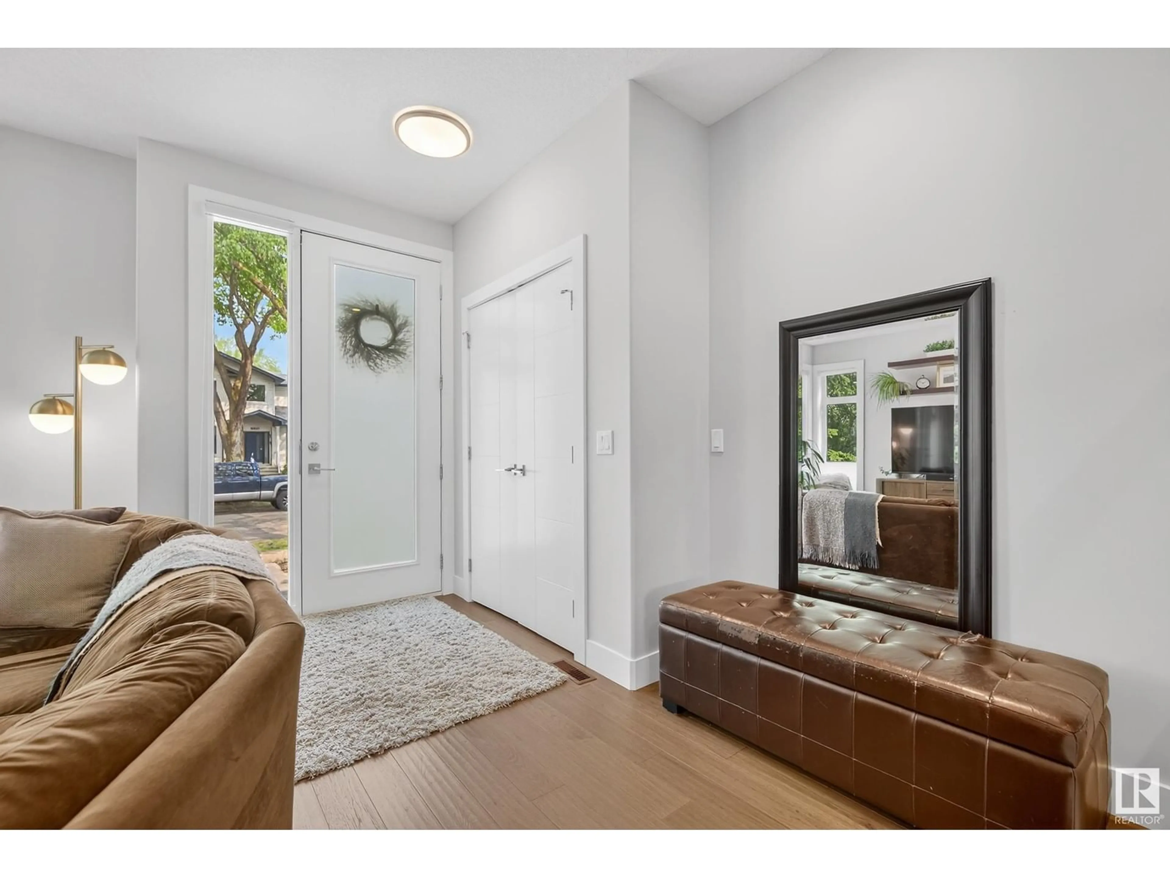 Indoor entryway for NW - 10522 83 ST, Edmonton Alberta T6A3P4