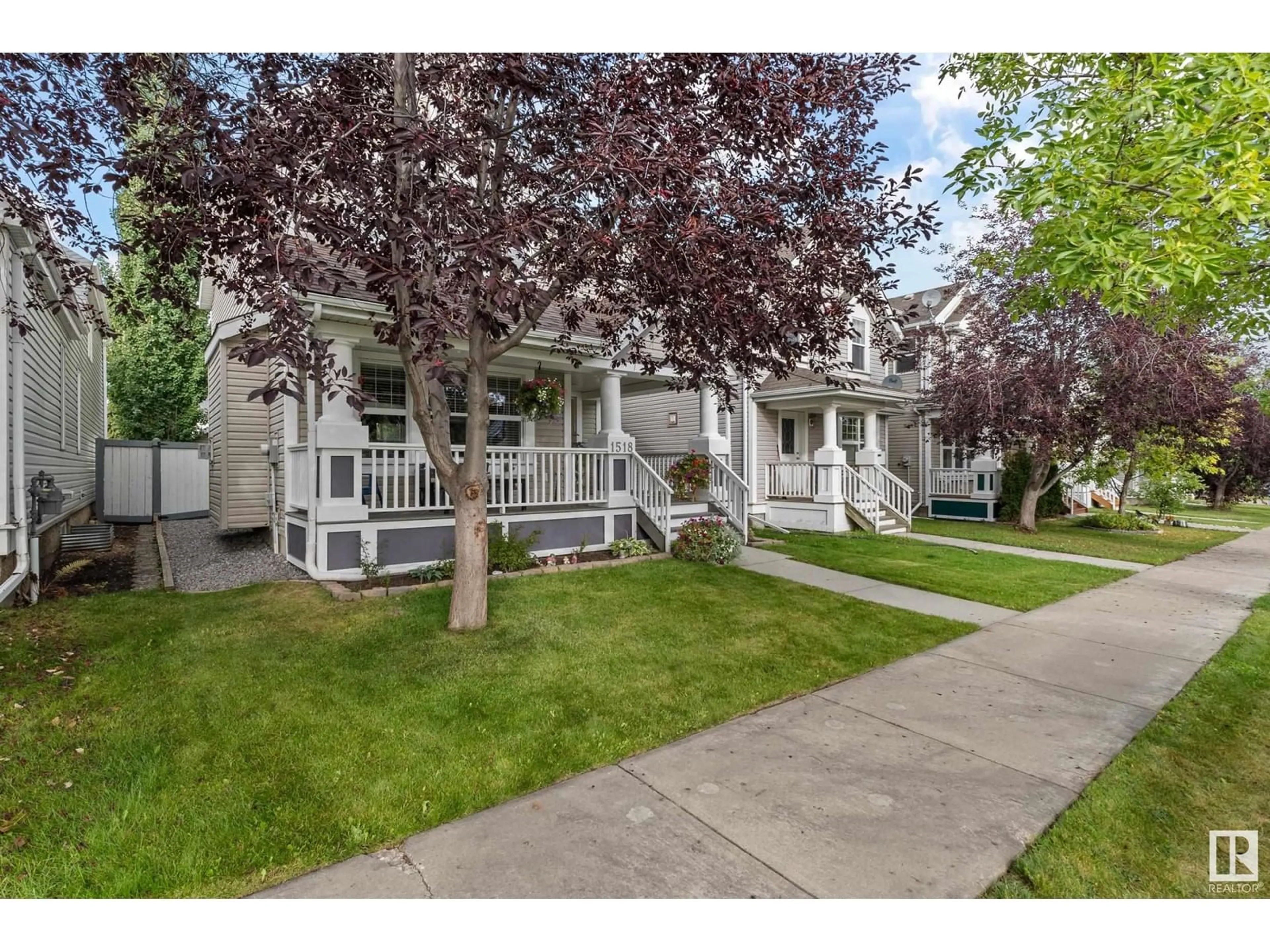 Unknown for 1518 76 ST, Edmonton Alberta T6X1M3
