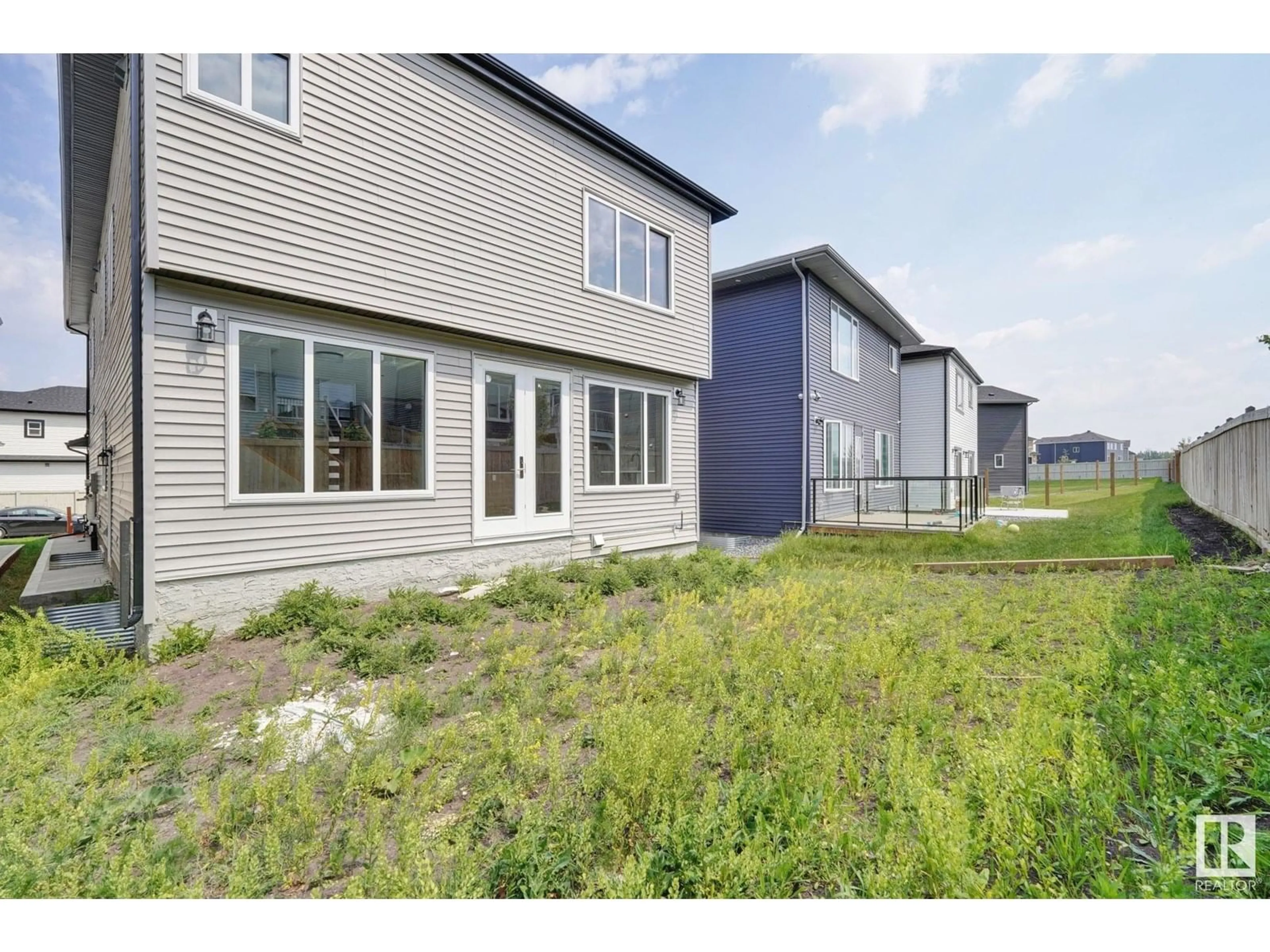Unknown for 1815 17 AV, Edmonton Alberta T6T2N2