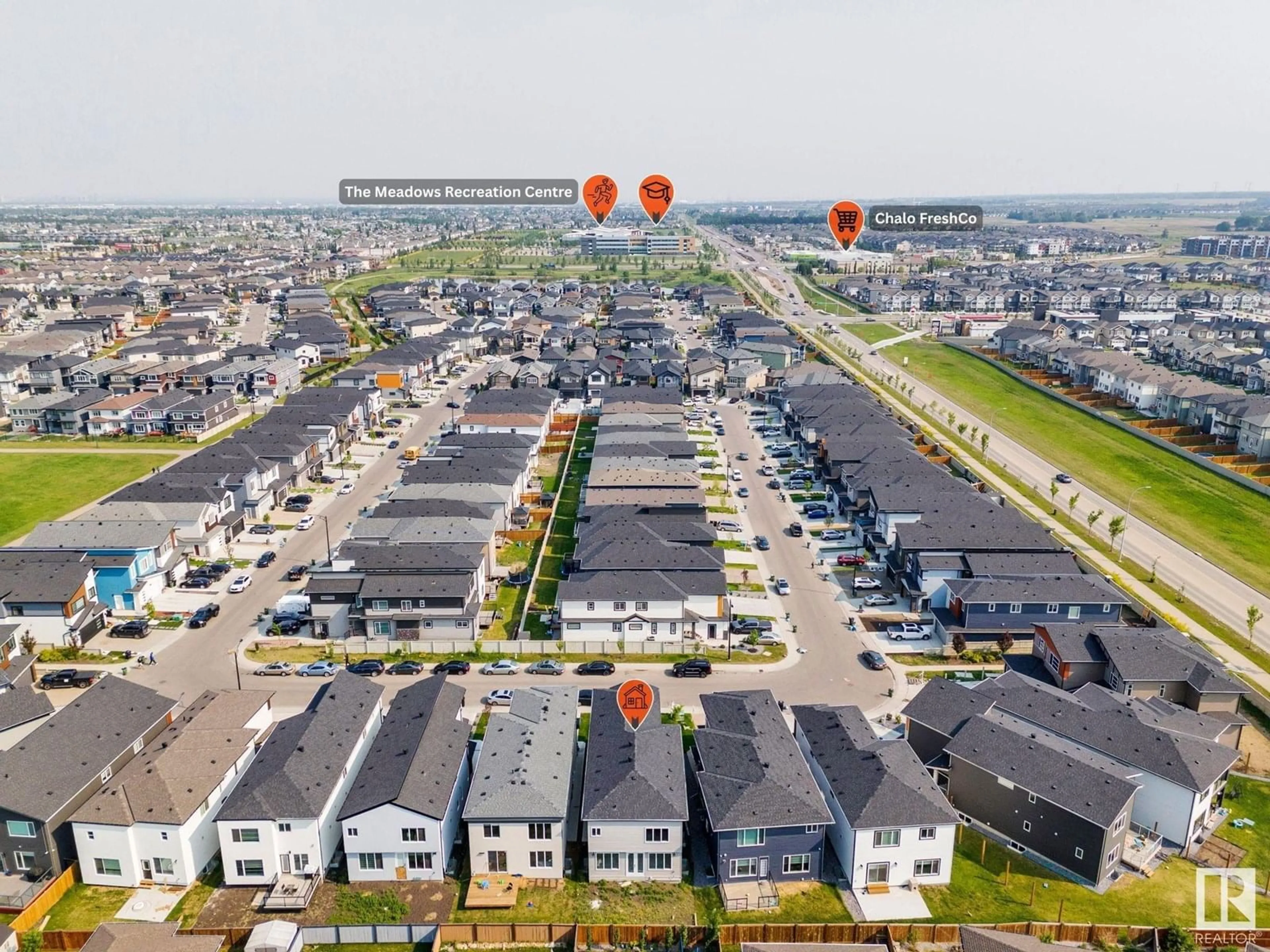 A pic from outside/outdoor area/front of a property/back of a property/a pic from drone, street for 1815 17 AV, Edmonton Alberta T6T2N2