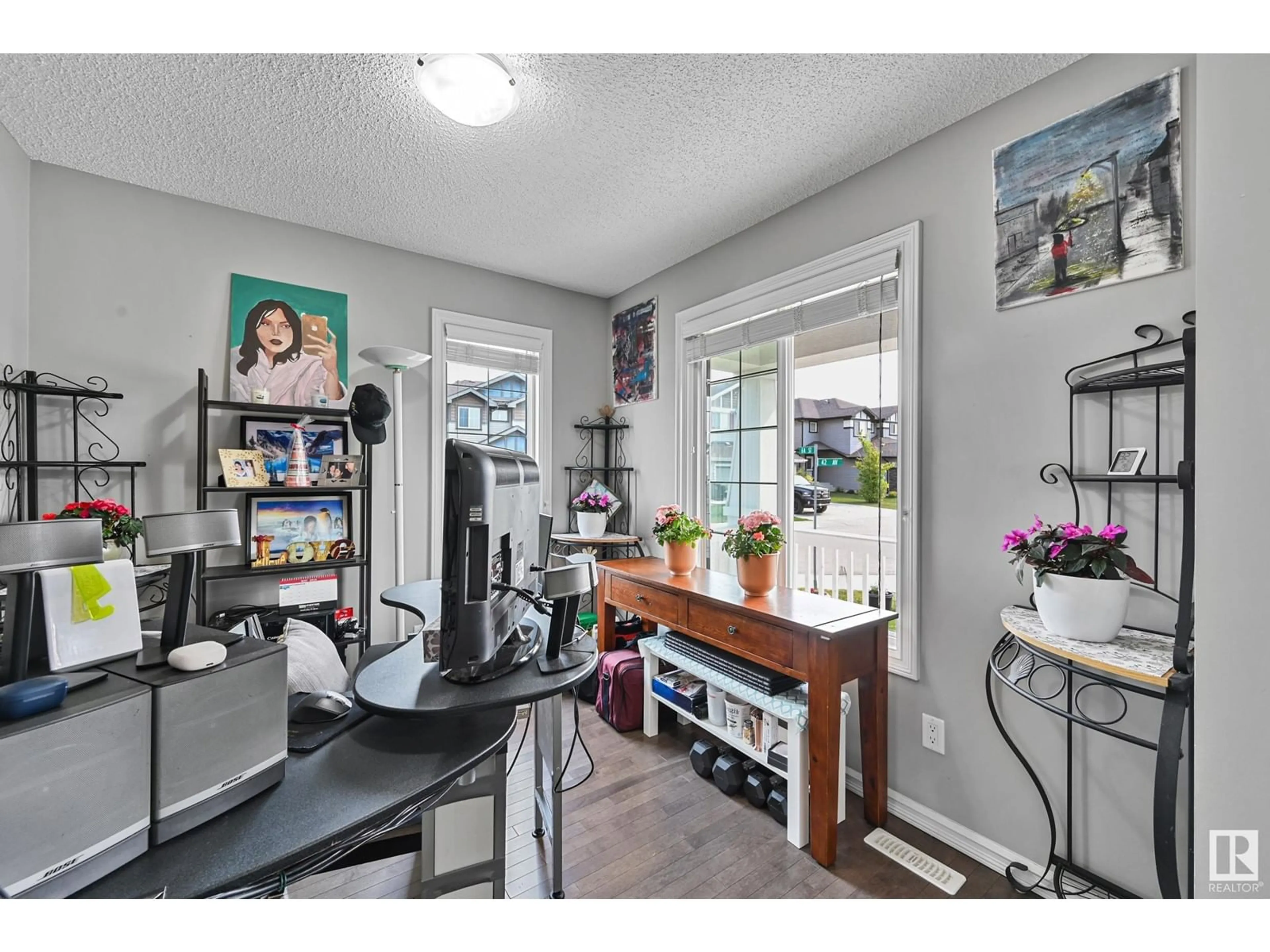 A pic of a room for 6A - 4158 6A ST ST, Edmonton Alberta T6T0W9