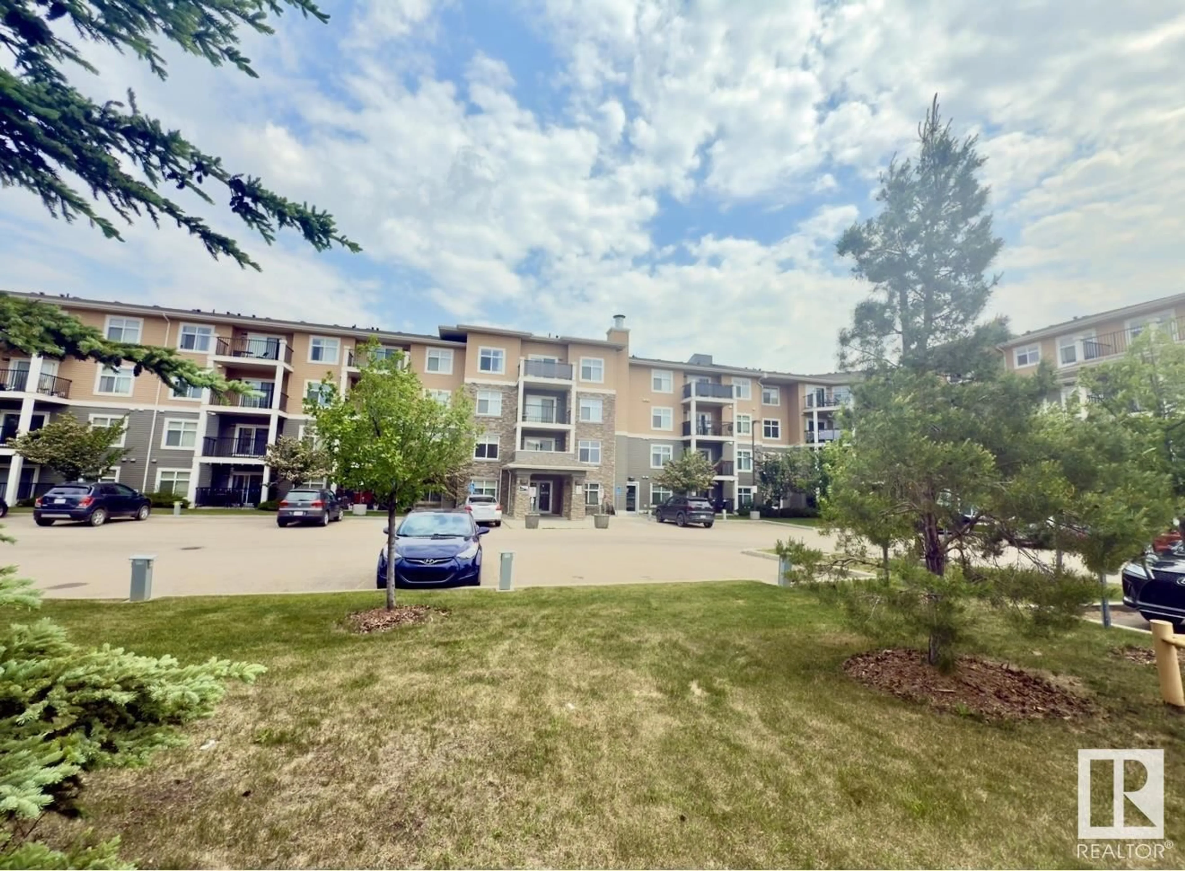 A pic from outside/outdoor area/front of a property/back of a property/a pic from drone, unknown for 6070 - 313 SCHONSEE WY, Edmonton Alberta T5G0G8