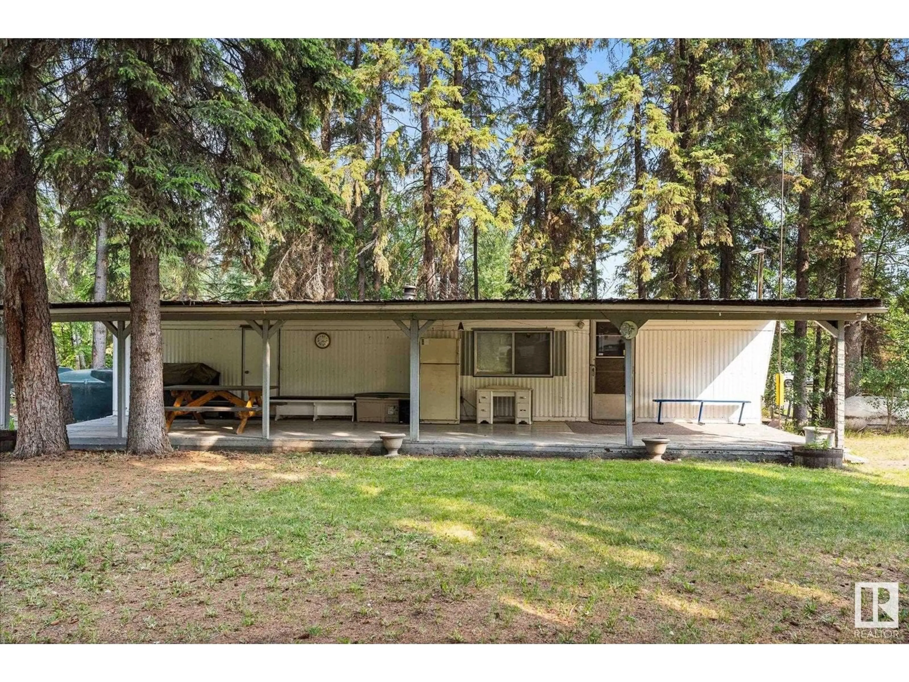 Home with vinyl exterior material, forest/trees view for #314 & 315 - 55230 RGE ROAD 10, Rural Sturgeon County Alberta T8R0K4