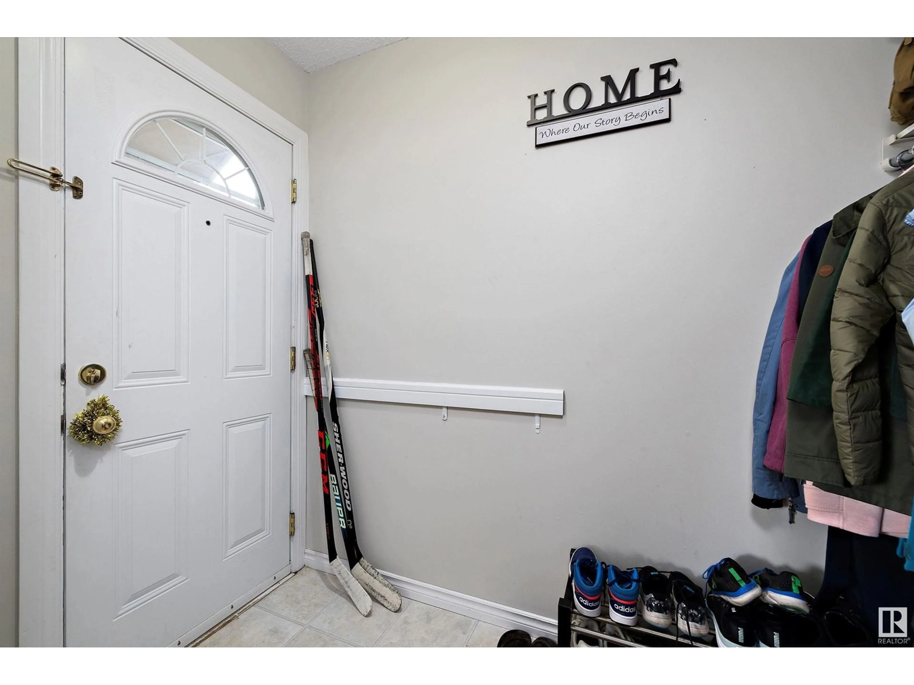 Storage room or clothes room or walk-in closet for 749 VILLAGE DR, Sherwood Park Alberta T8A4H9