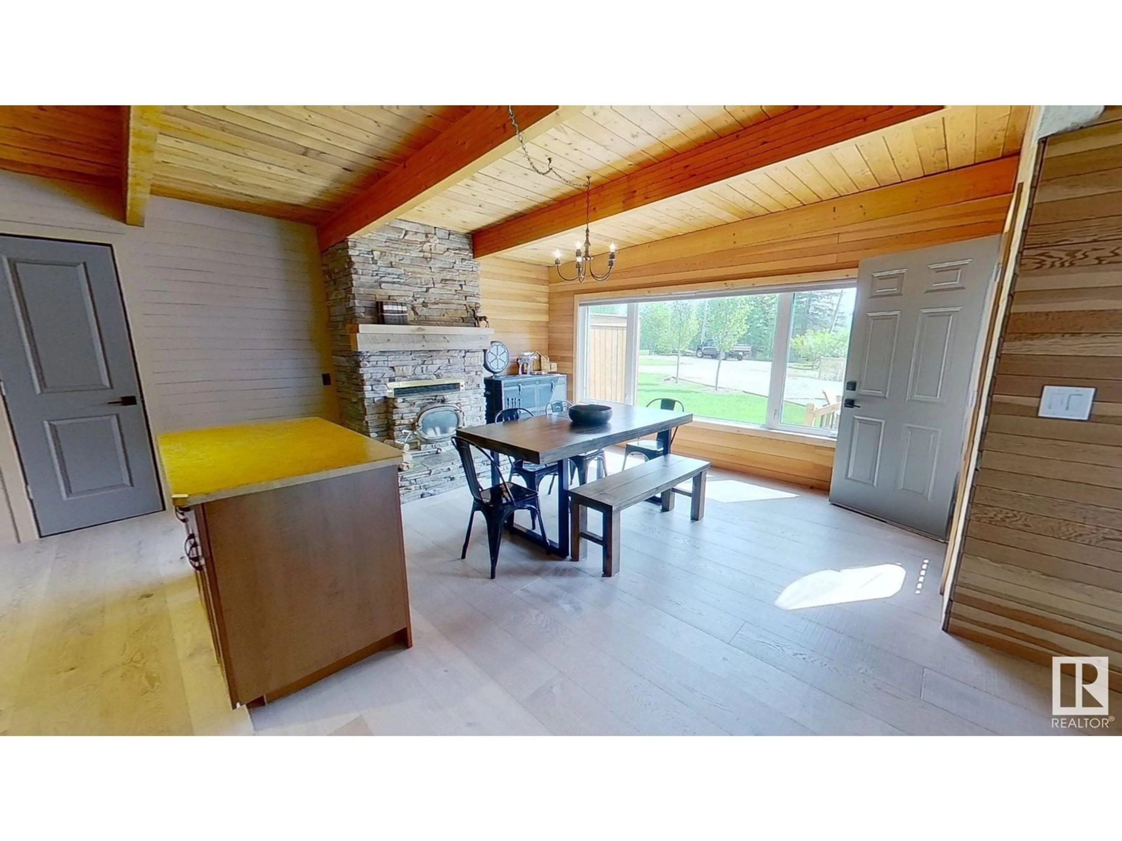 Open concept kitchen, unknown for 610 LONG LAKE DR, Long Lake Alberta T0A1B0