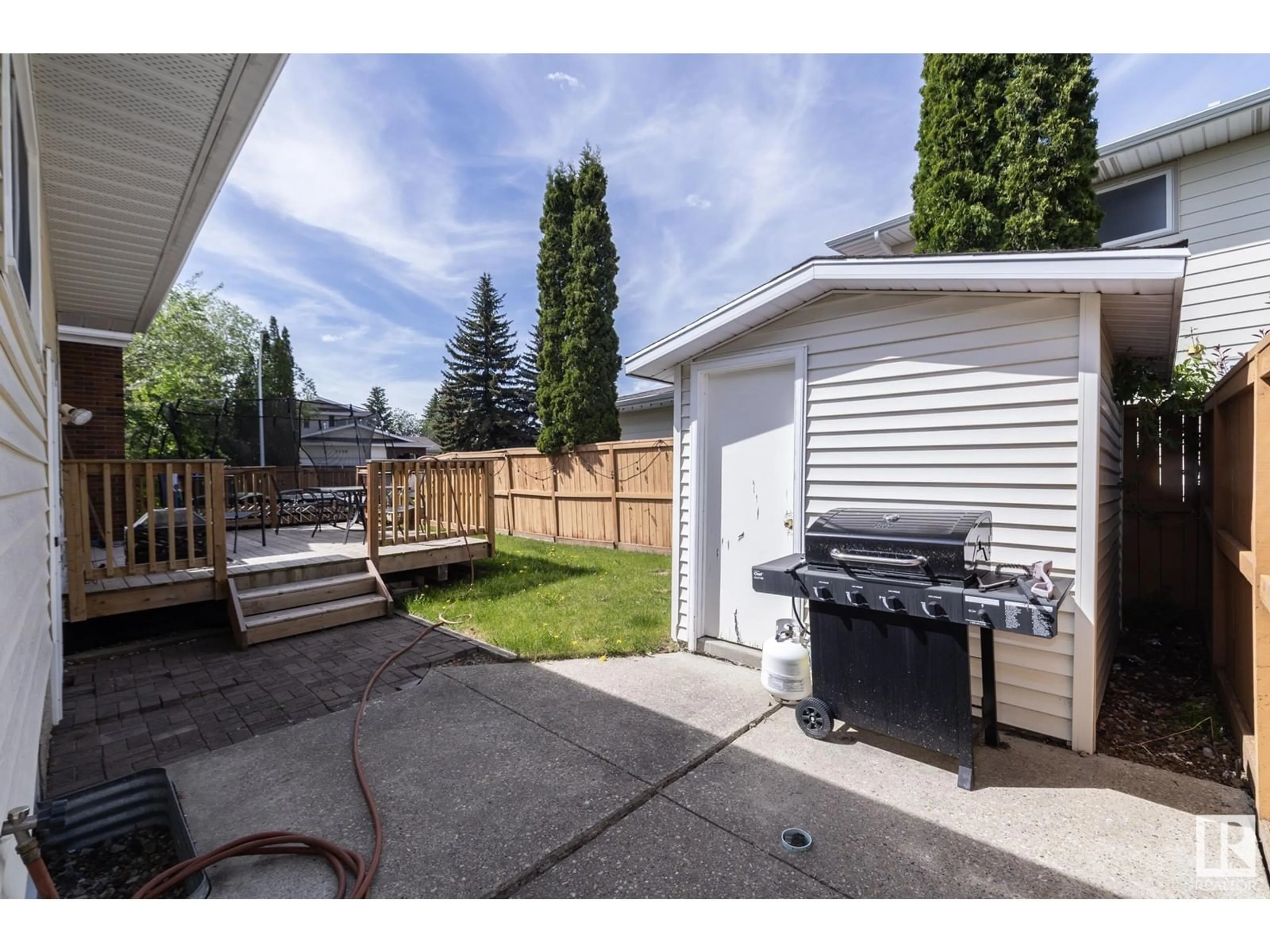 Patio, street for 11138 30 AV, Edmonton Alberta T6J3Y6