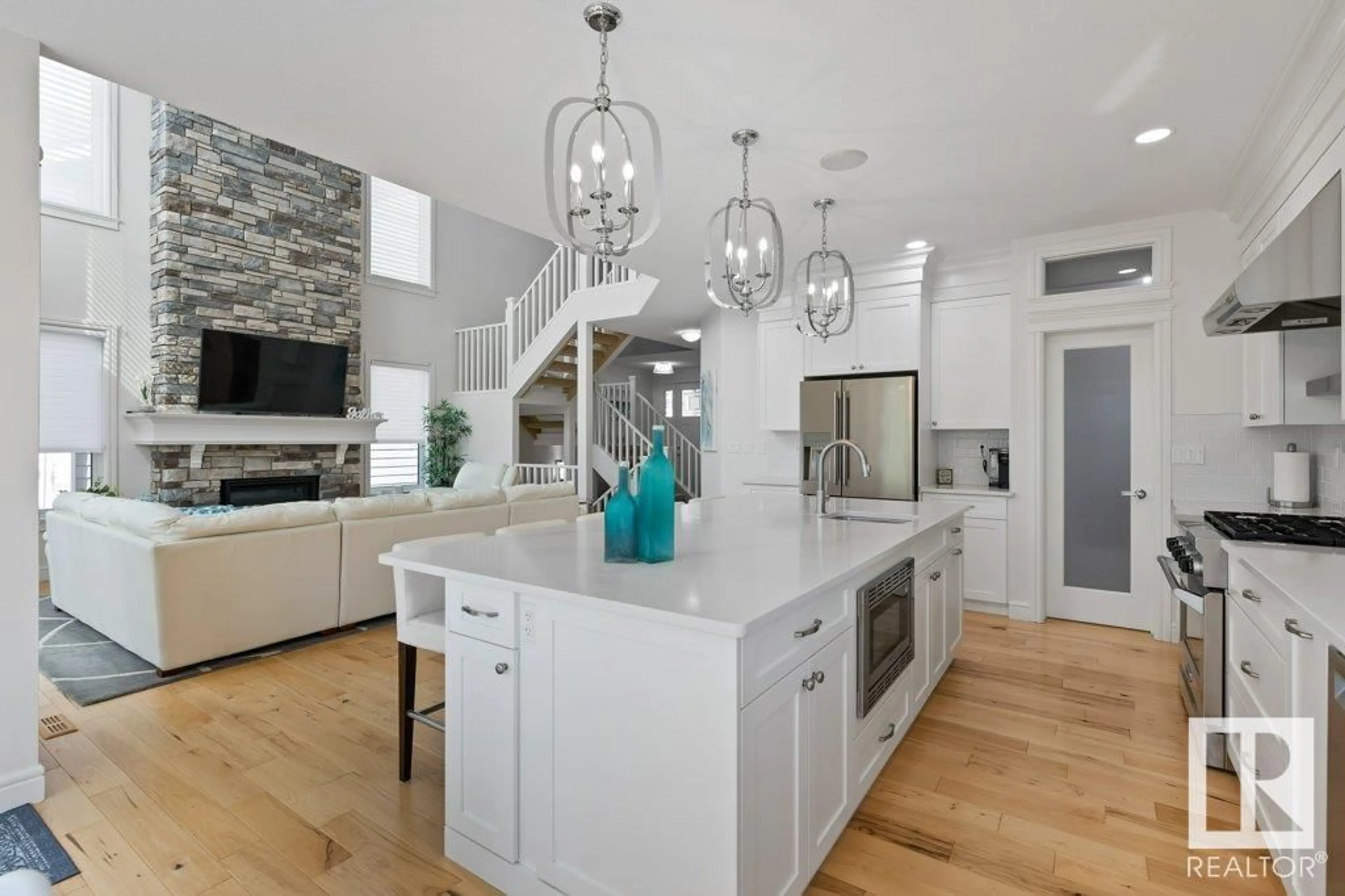Open concept kitchen, ceramic/tile floor for 20 ORCHARD, St. Albert Alberta T8N4K2