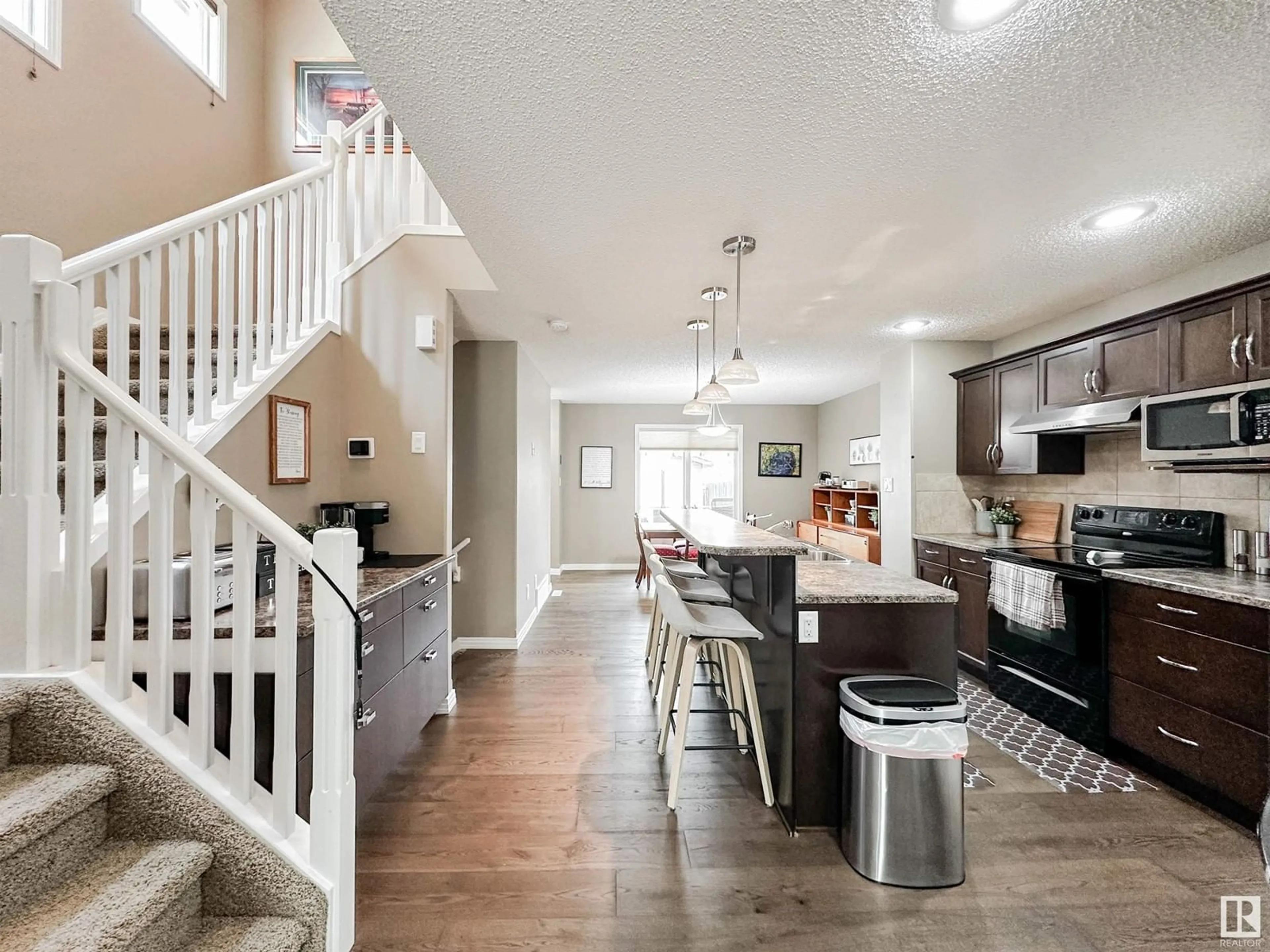 Open concept kitchen, unknown for 9826 103 AV, Morinville Alberta T8R0C2