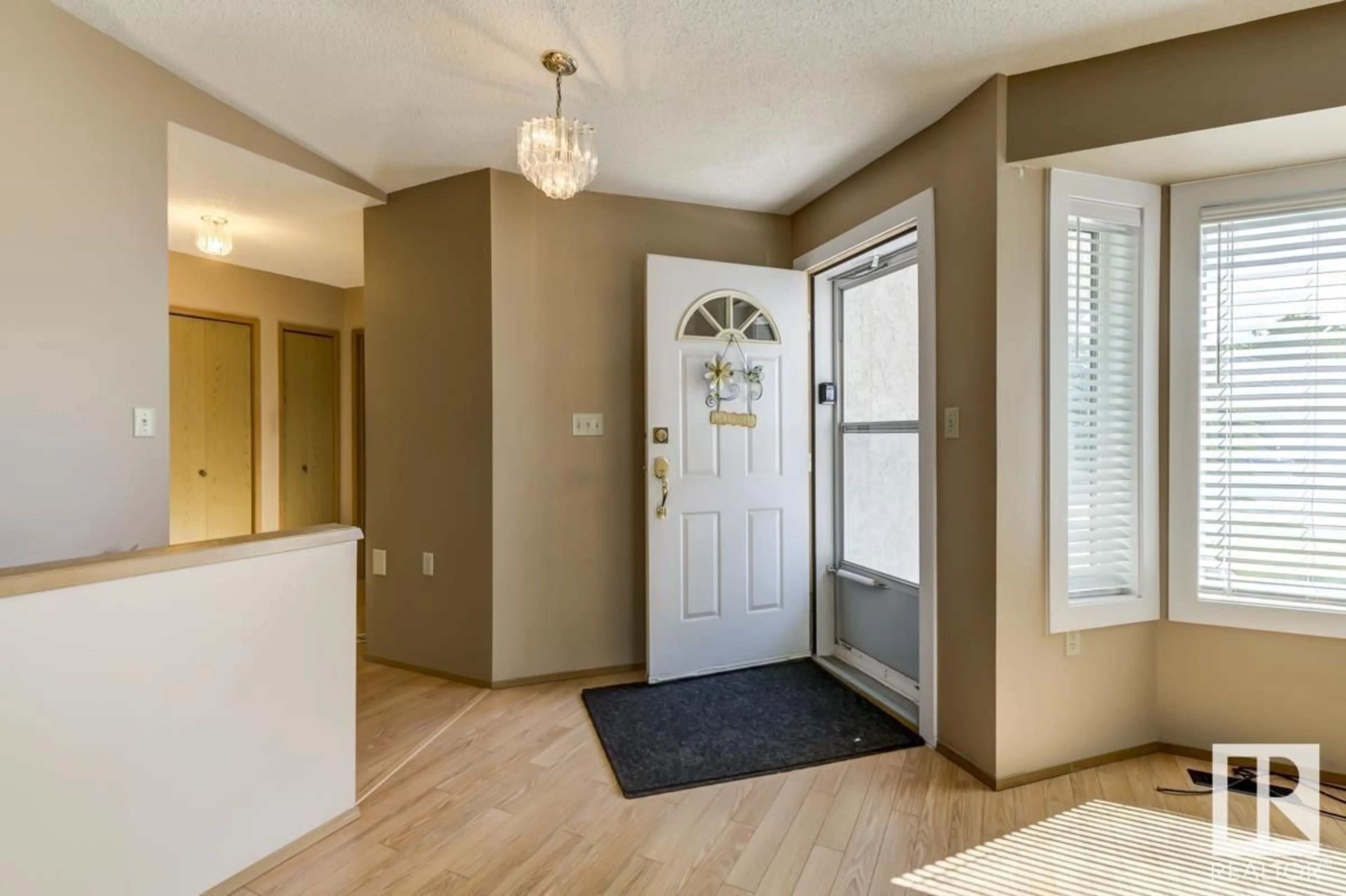 Indoor entryway for NW - 6596 158 AV, Edmonton Alberta T5Y2S7