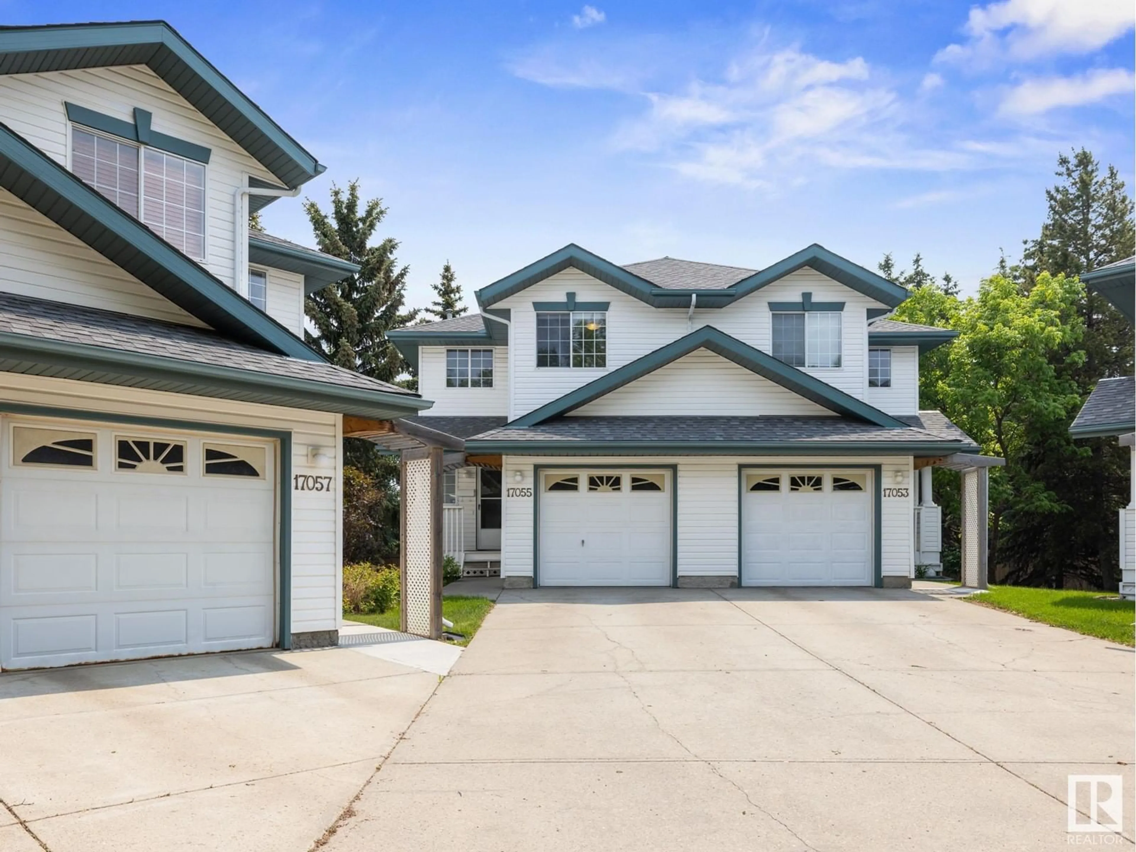 A pic from outside/outdoor area/front of a property/back of a property/a pic from drone, street for NW - 17055 113 ST, Edmonton Alberta T5X5Y9