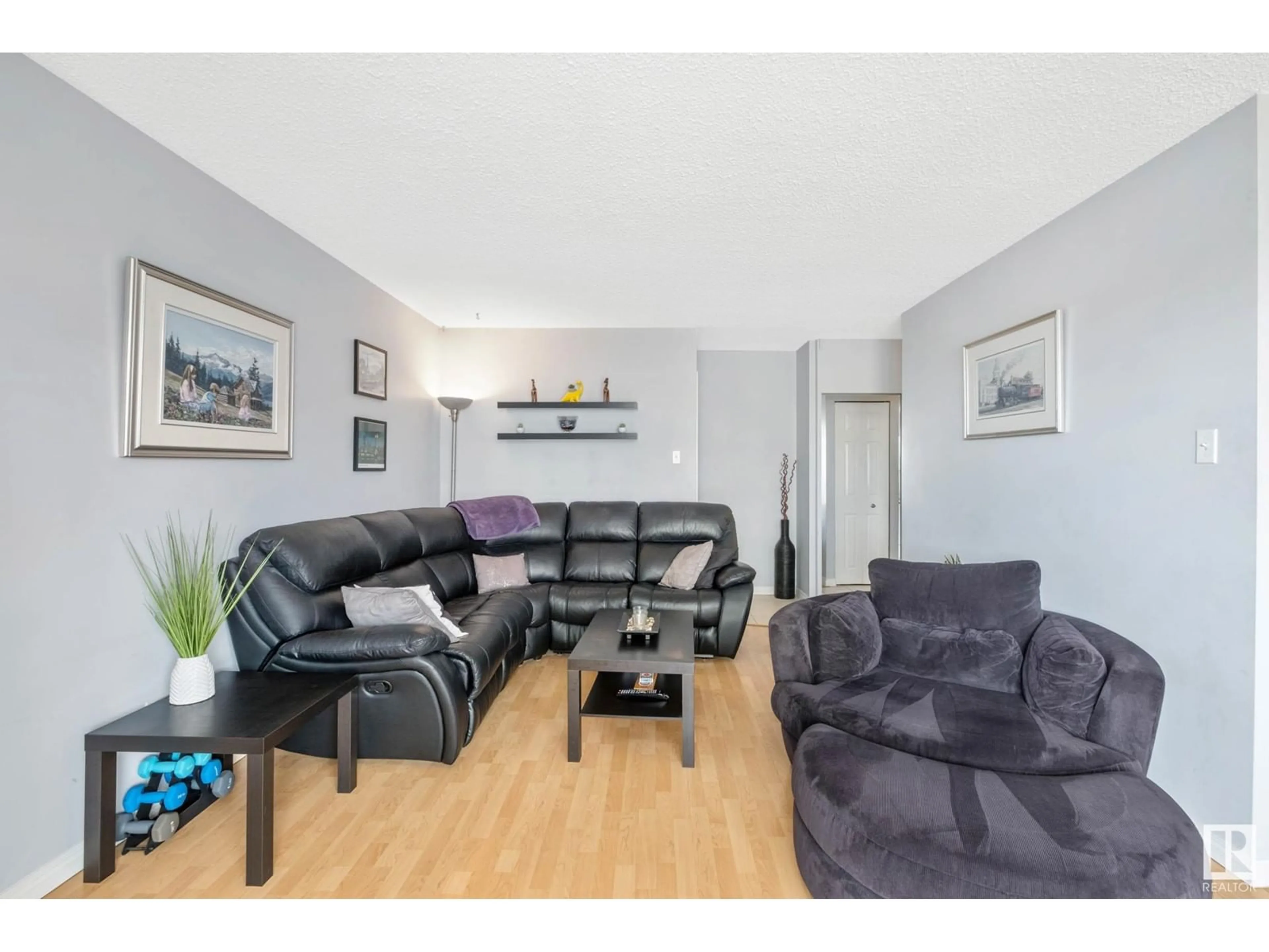 Living room with furniture, unknown for 506 - 10150 117 ST, Edmonton Alberta T5K2J2