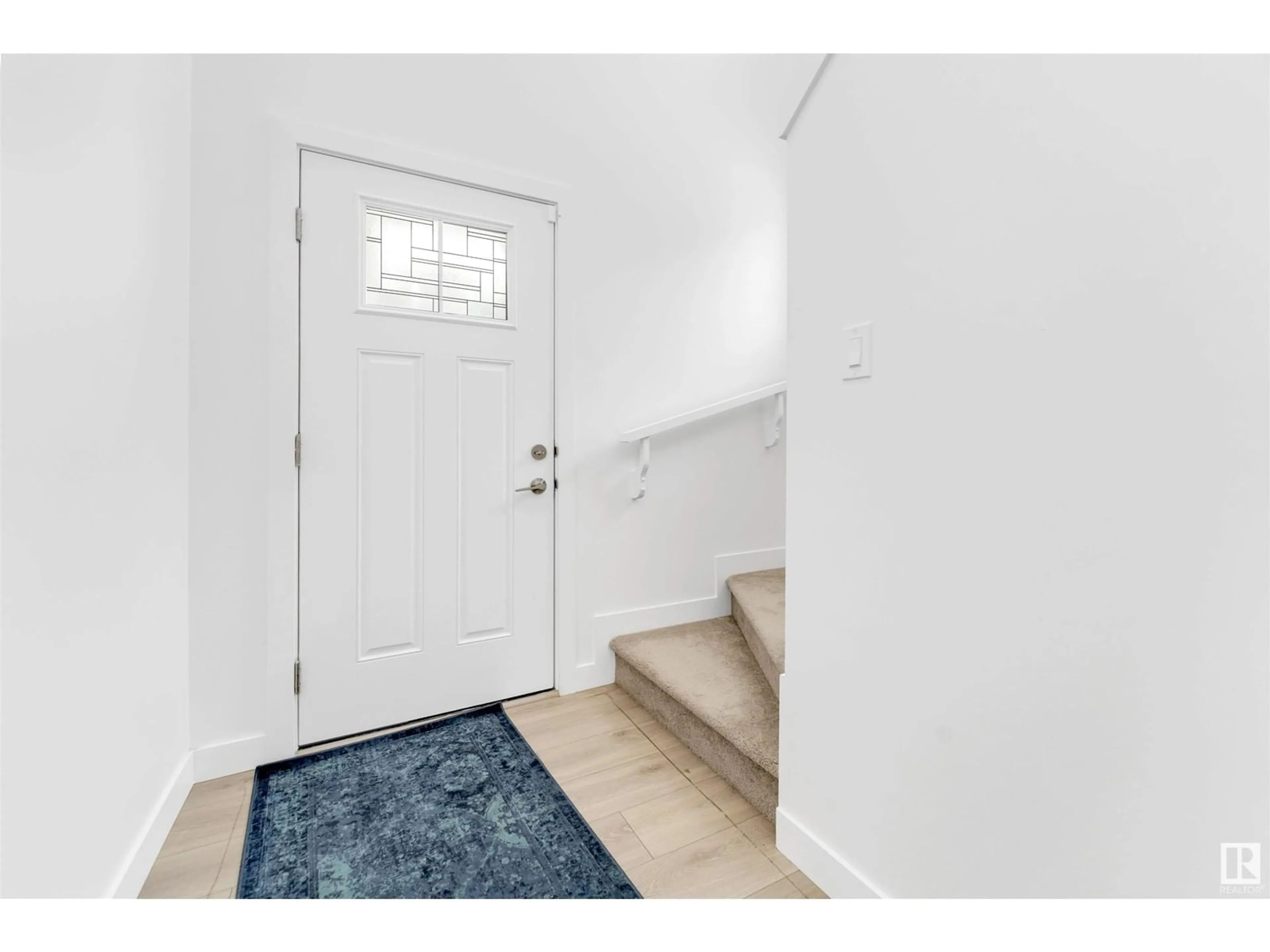 Indoor entryway for 603 - 13 ORCHARDS BV, Edmonton Alberta T6X2W8