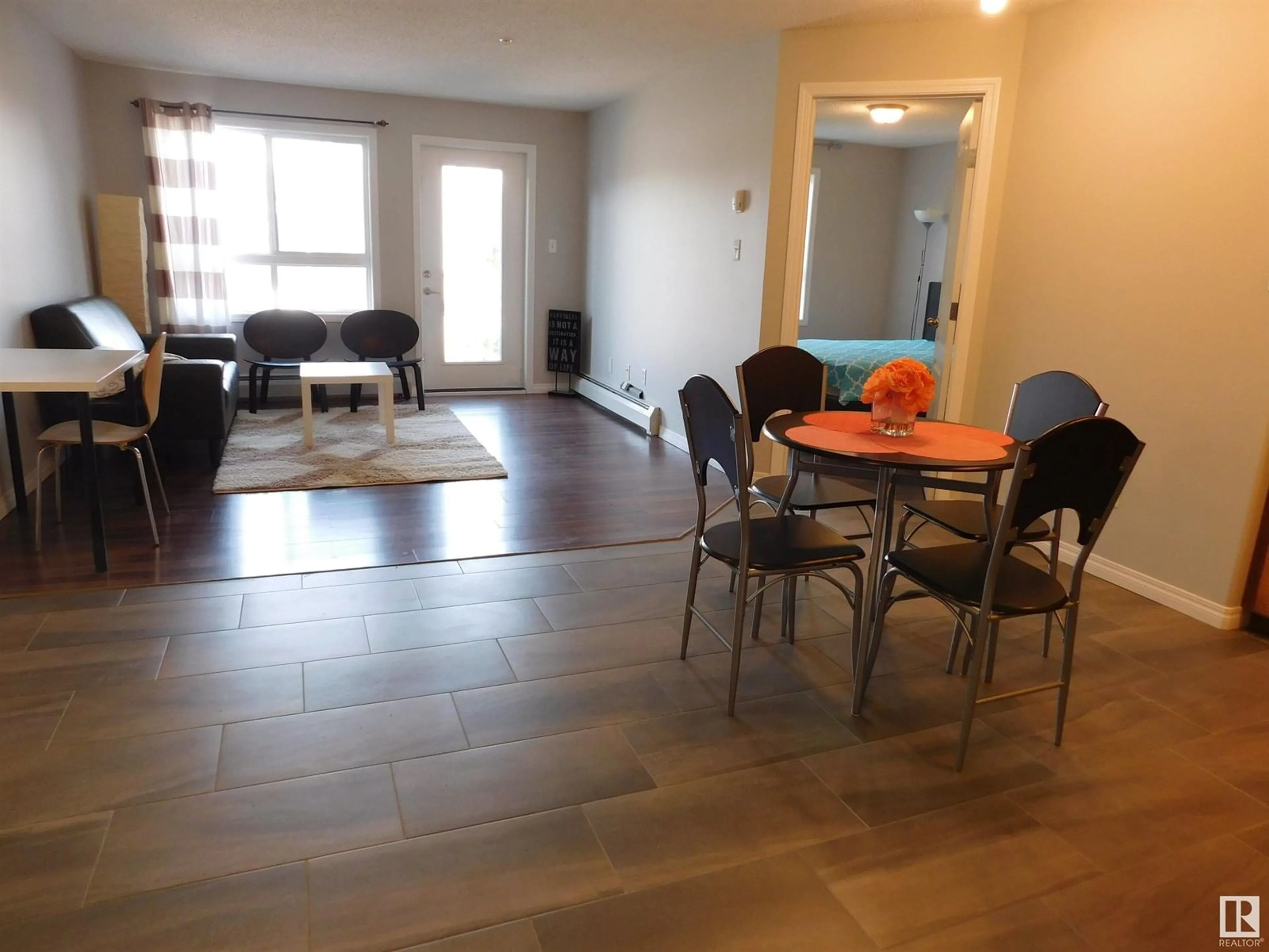 A pic of a room for 225 - 5340 199 ST NW, Edmonton Alberta T6M0A6