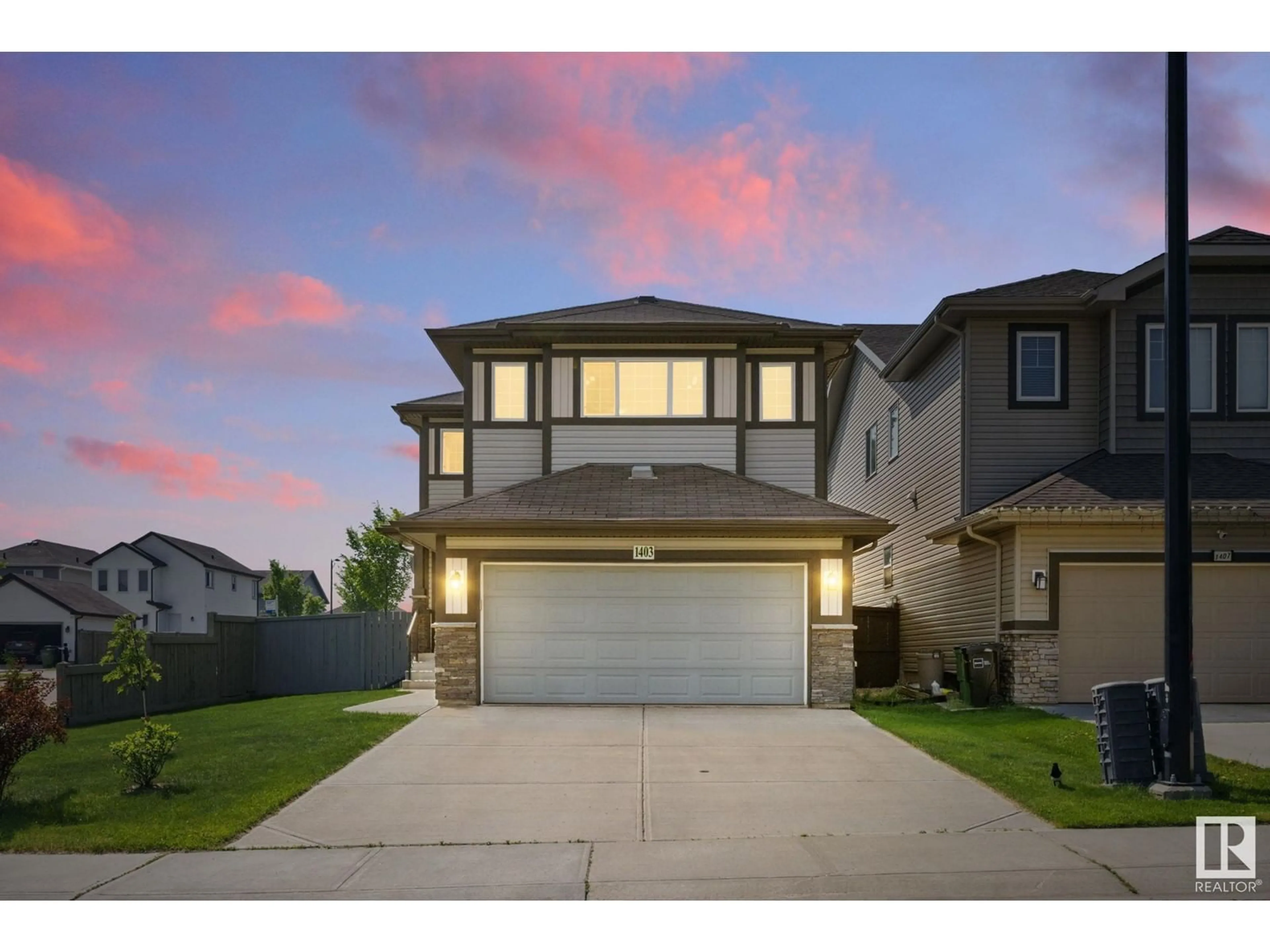 Unknown for NW - 1403 30 AV, Edmonton Alberta T6T0V7