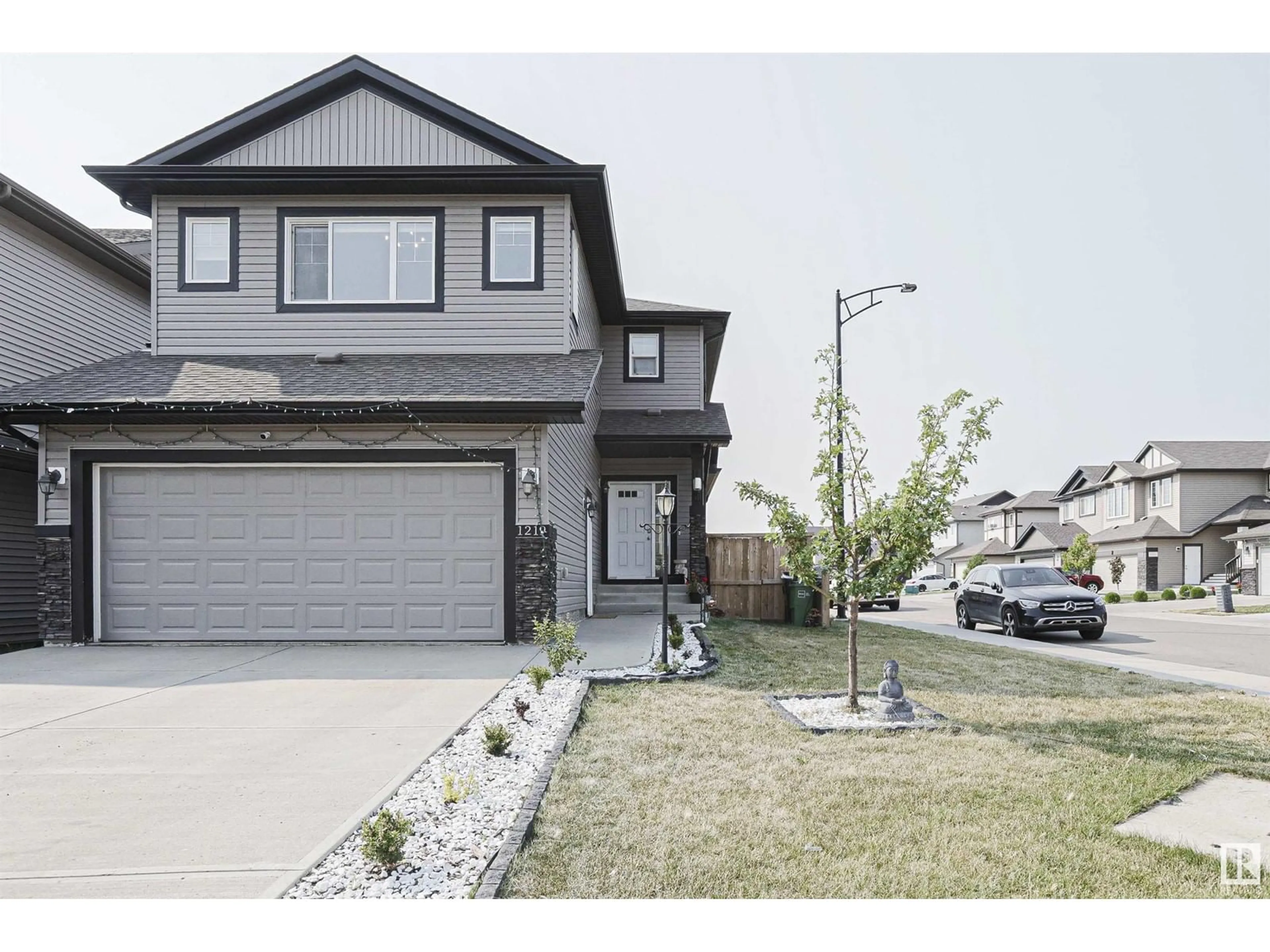 Unknown for 1219 26 AV, Edmonton Alberta T6T2E5