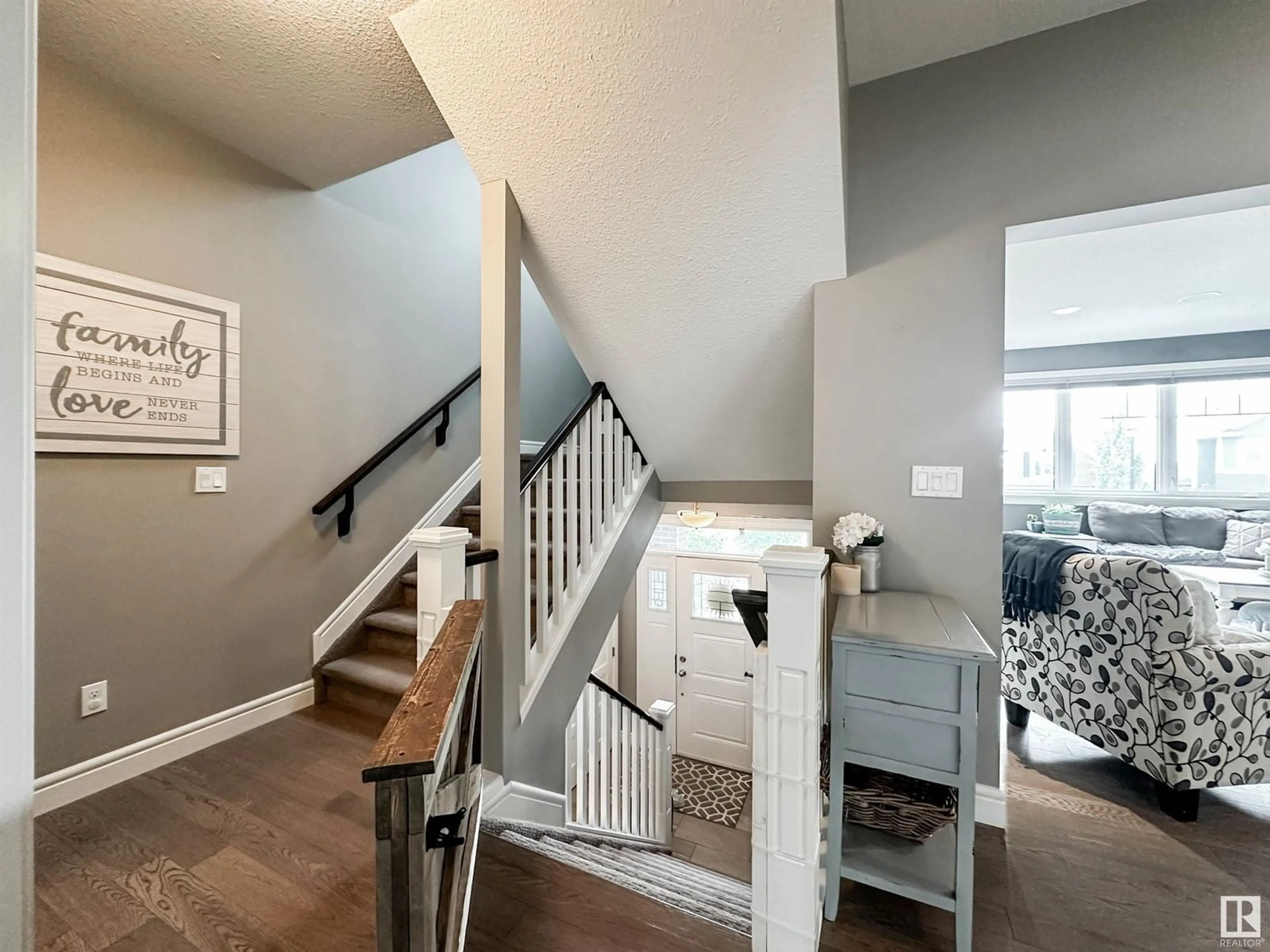 Unknown for 30 ORCHARD CT, St. Albert Alberta T8N4K2